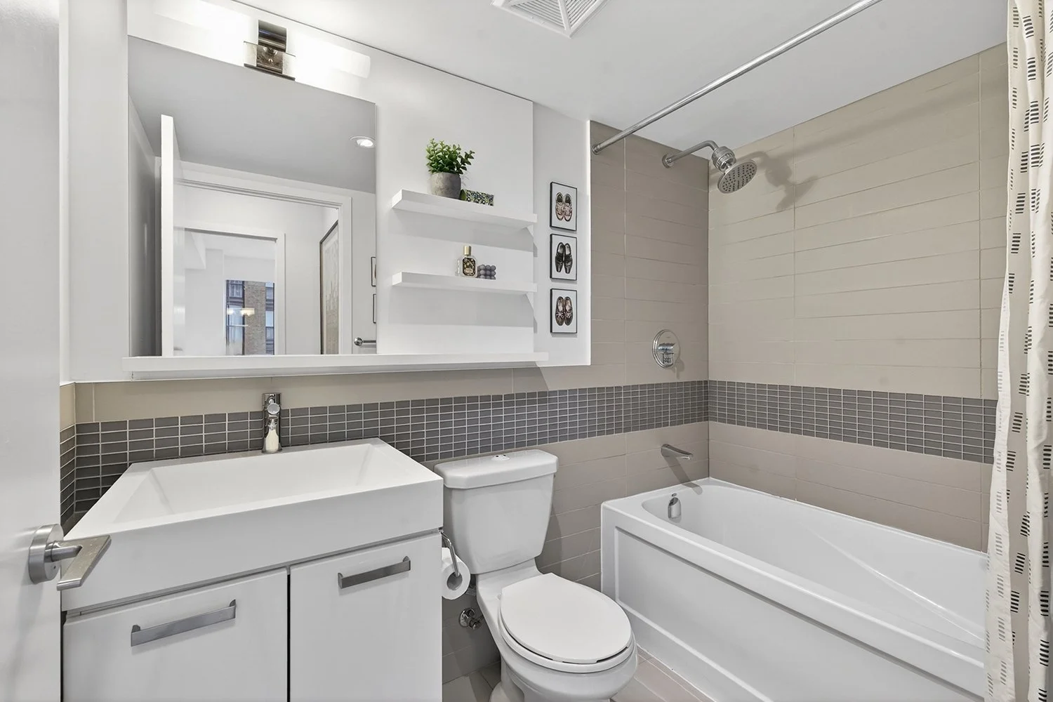 295_adelaide_street_west_306-19.jpg
