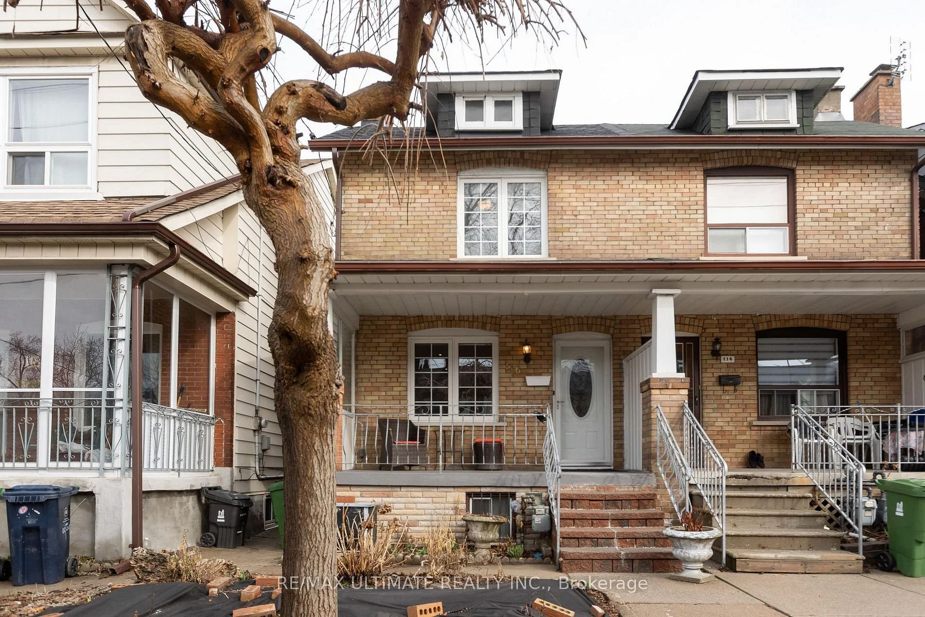 116 Ascot Ave W12945876_1.jpg