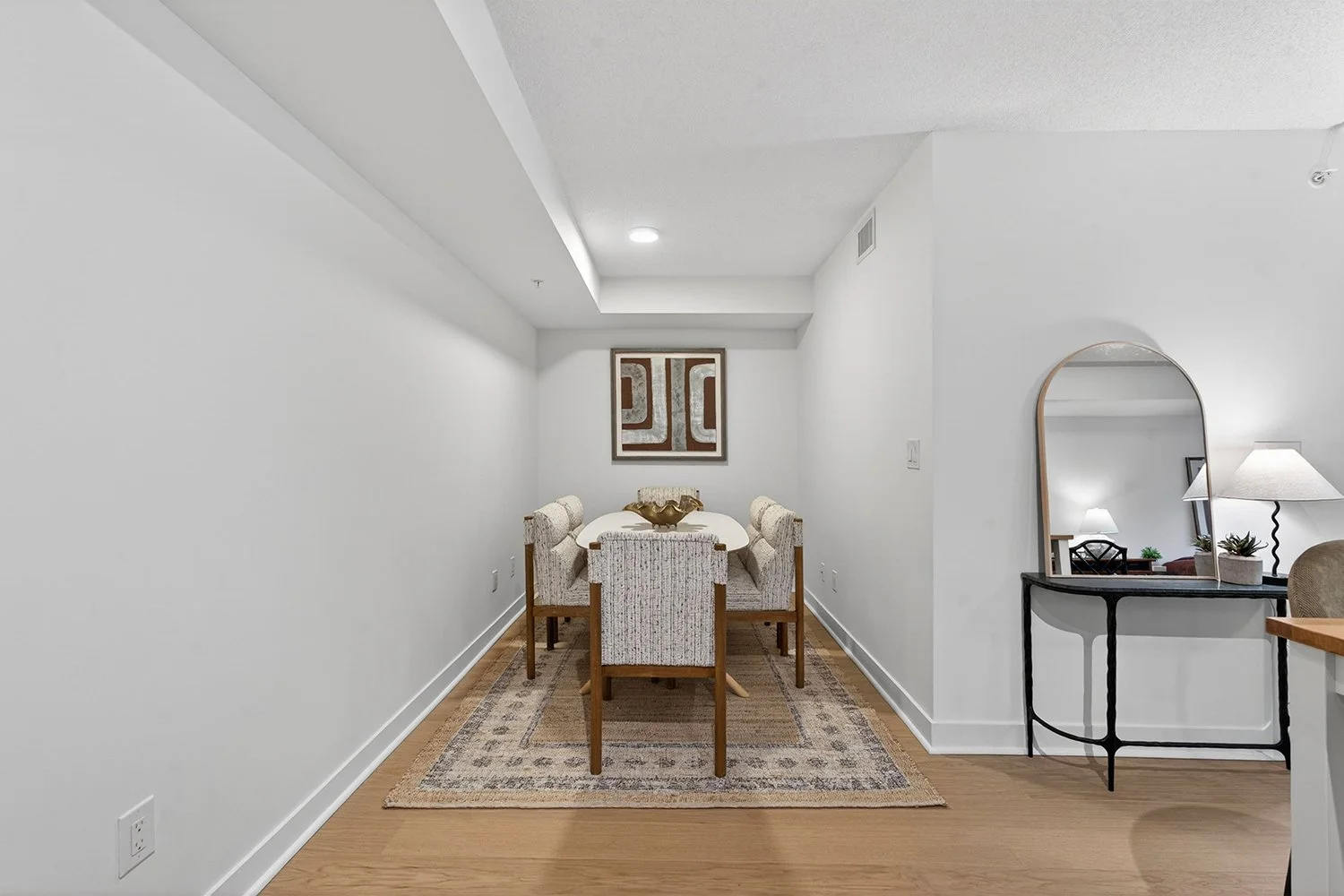 295_adelaide_street_west_306-06.jpg
