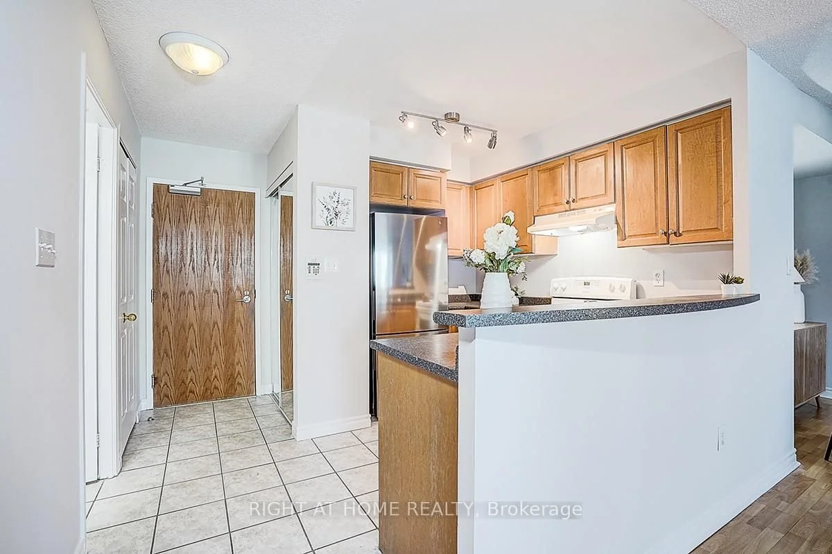 7 Lorraine Dr 301 C12779680_21.jpg