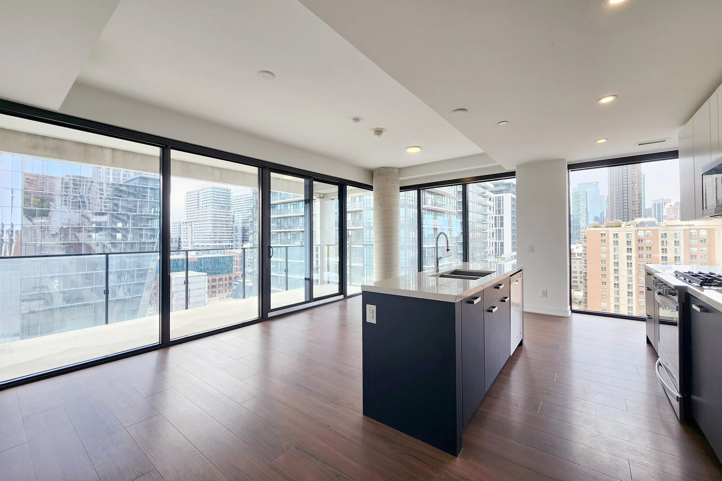 03 55 Ontario St 1208.jpg