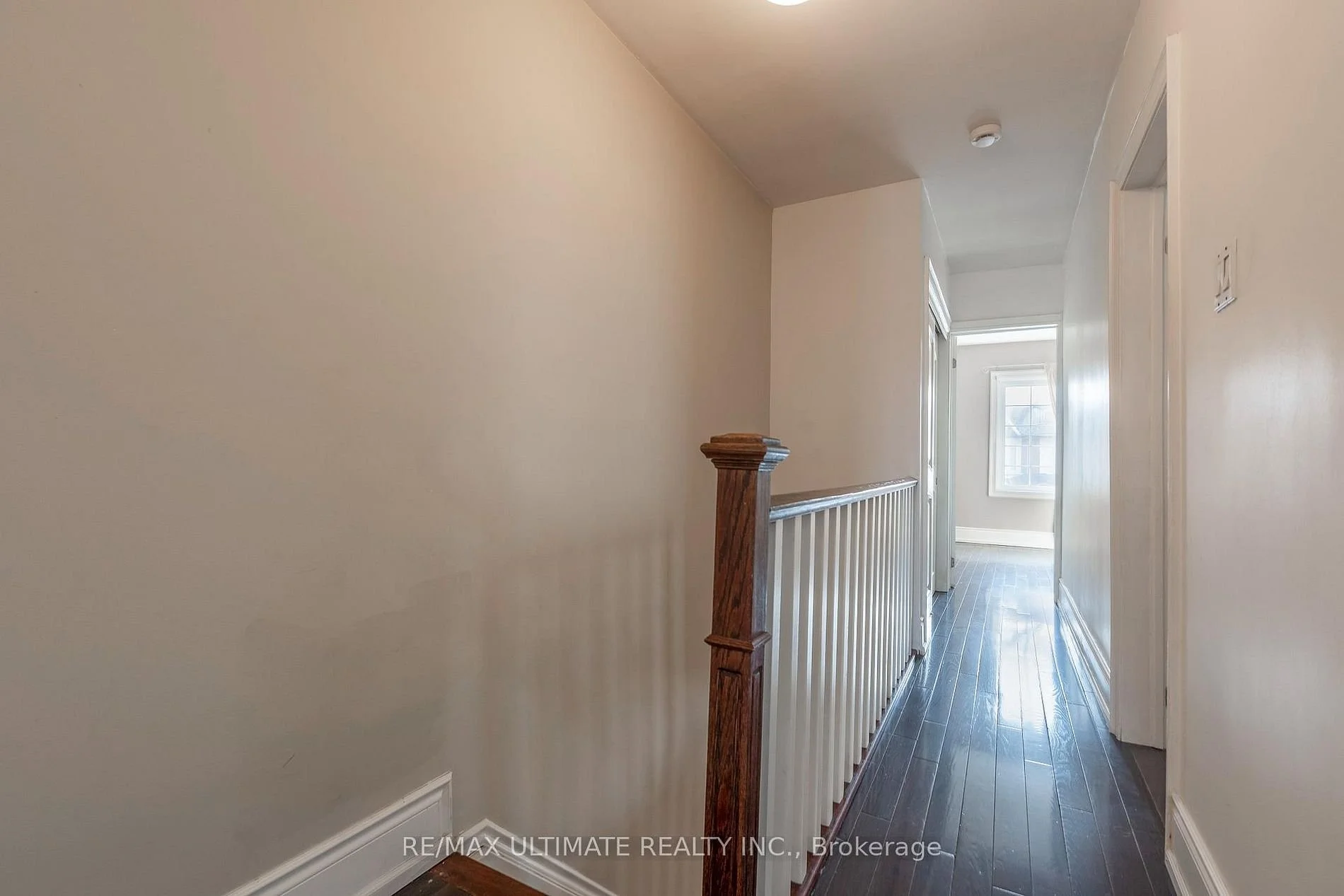 116 Ascot Ave W12945876_17.jpg