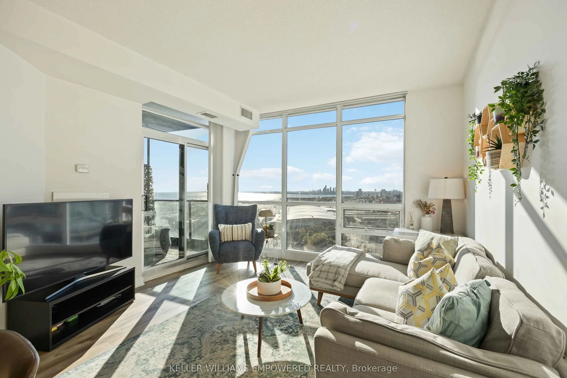 219 Fort York Blvd 2511 C12897152_1.jpg