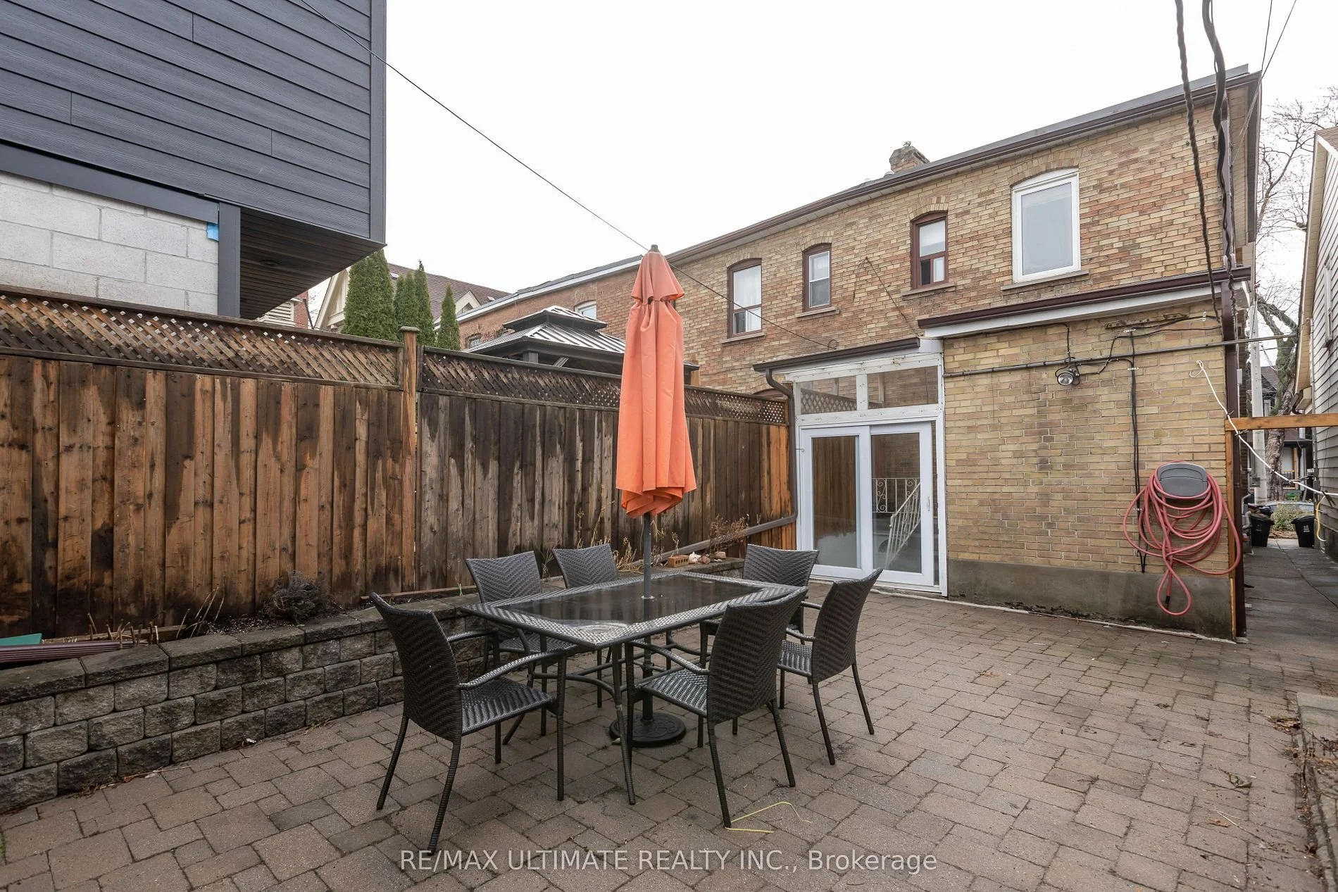 116 Ascot Ave W12945876_37.jpg