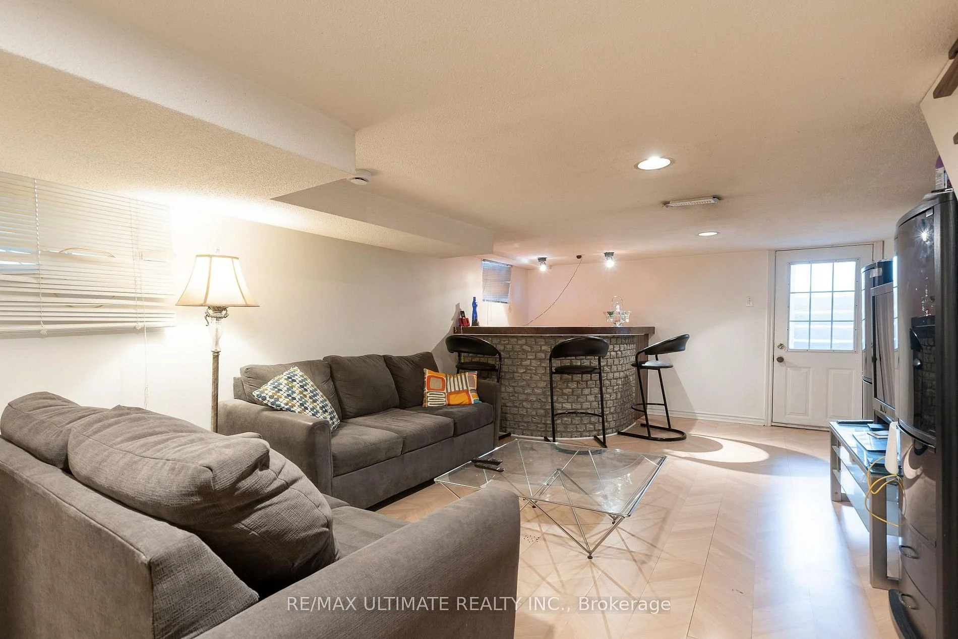 116 Ascot Ave W12945876_26.jpg