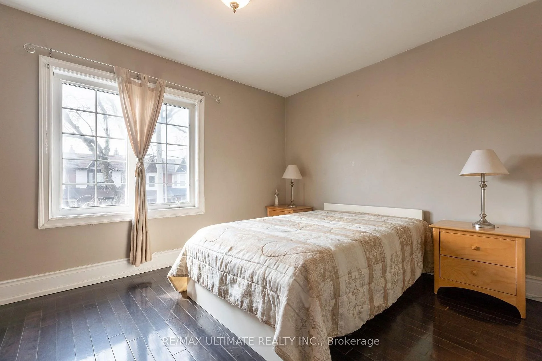 116 Ascot Ave W12945876_23.jpg