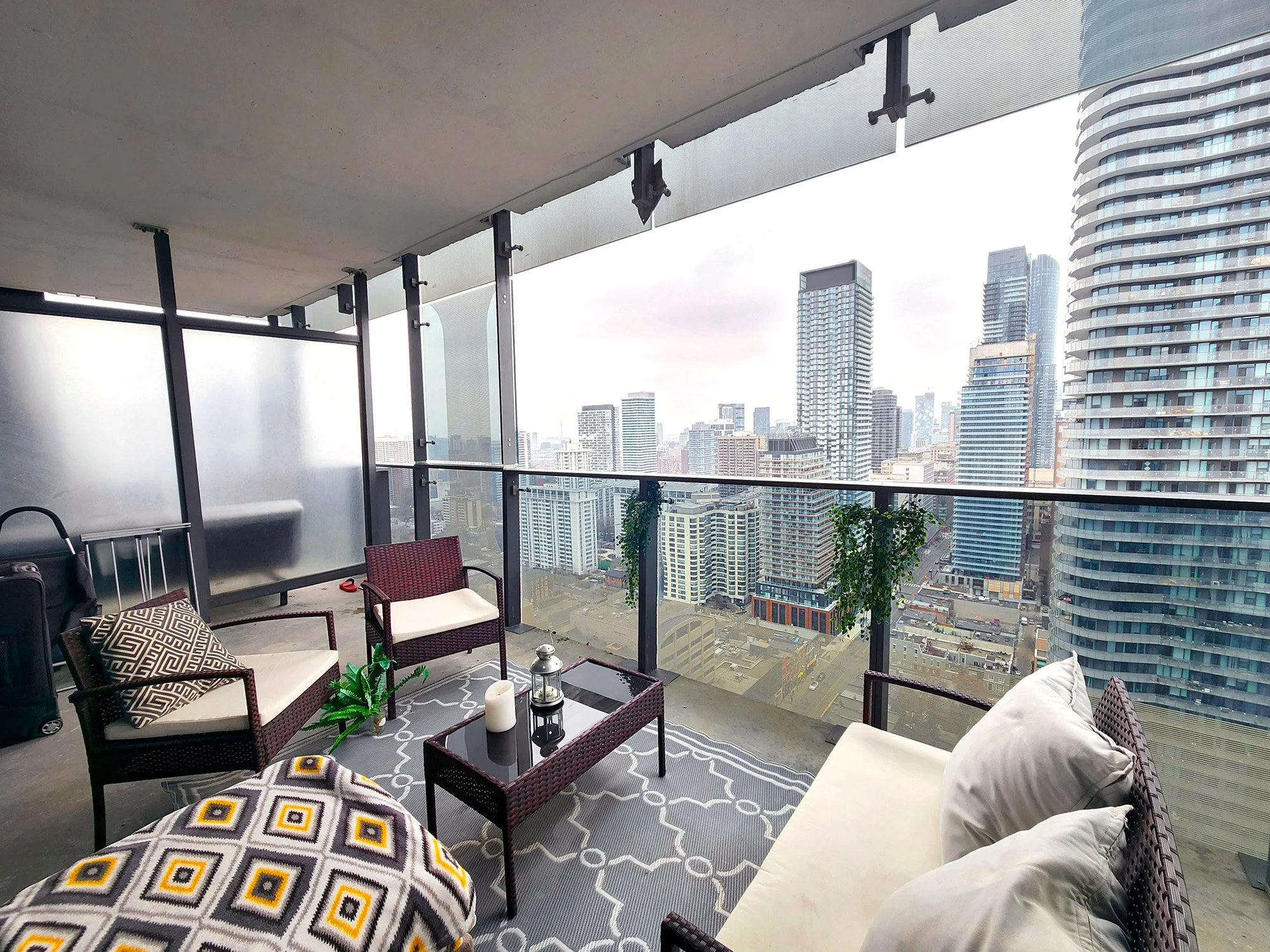 MLS11 Balcony 5 St Joseph 2803.jpg