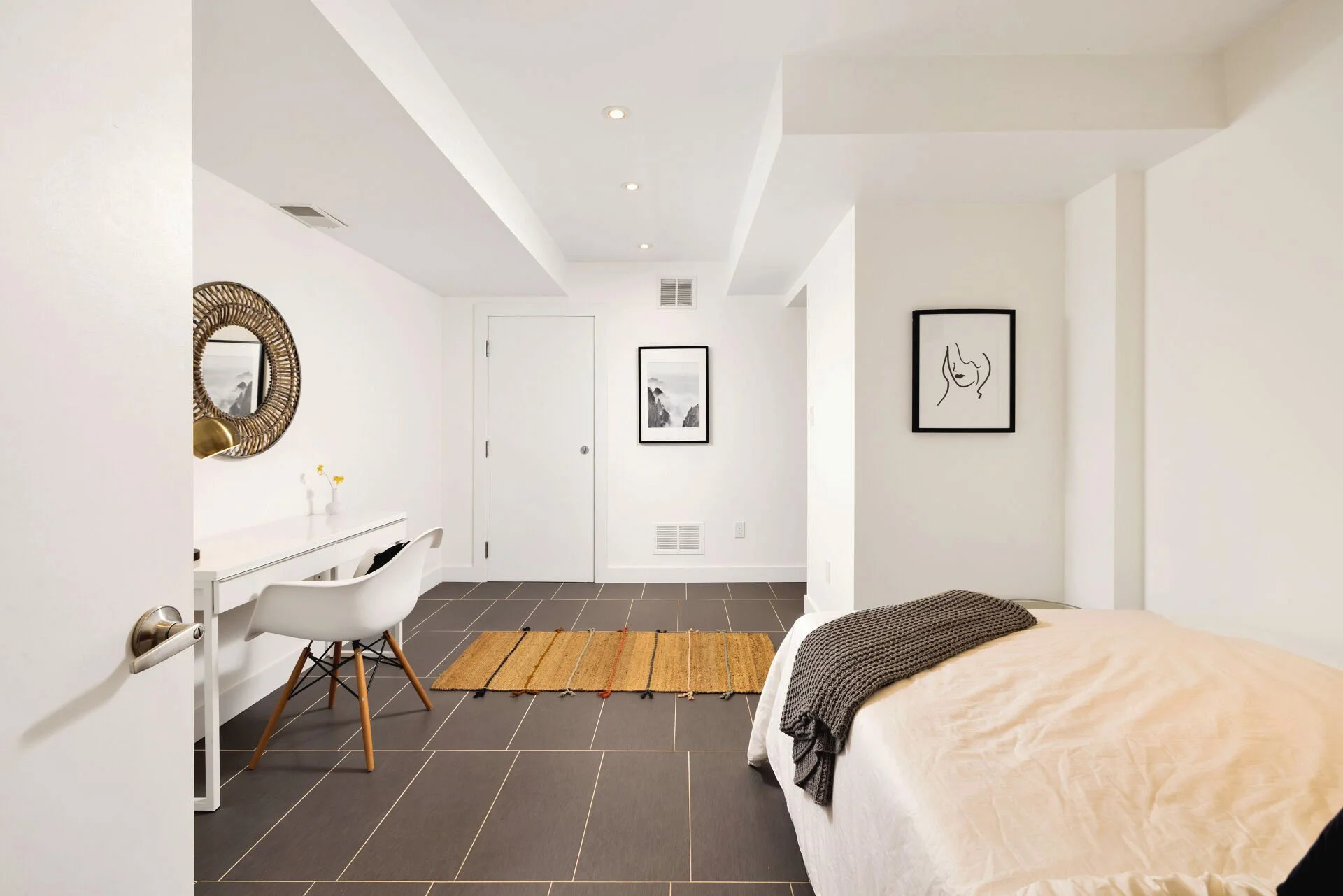 08 135 Prescott Ave Lower.jpg
