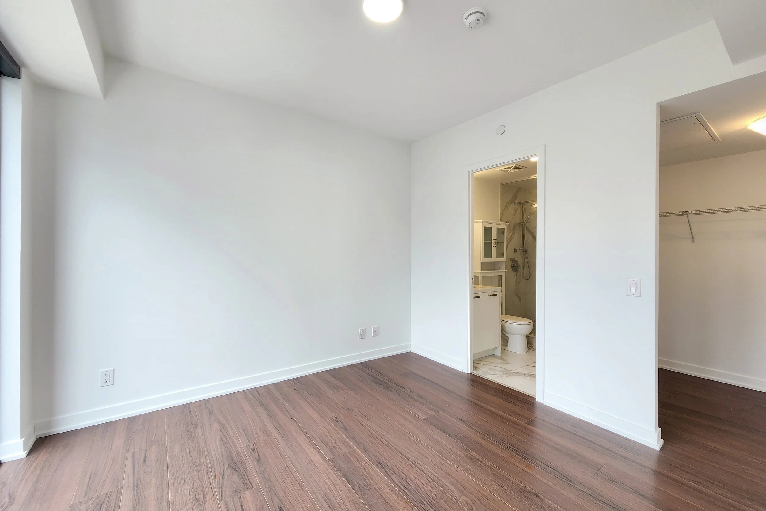 05 55 Ontario St 1208.jpg