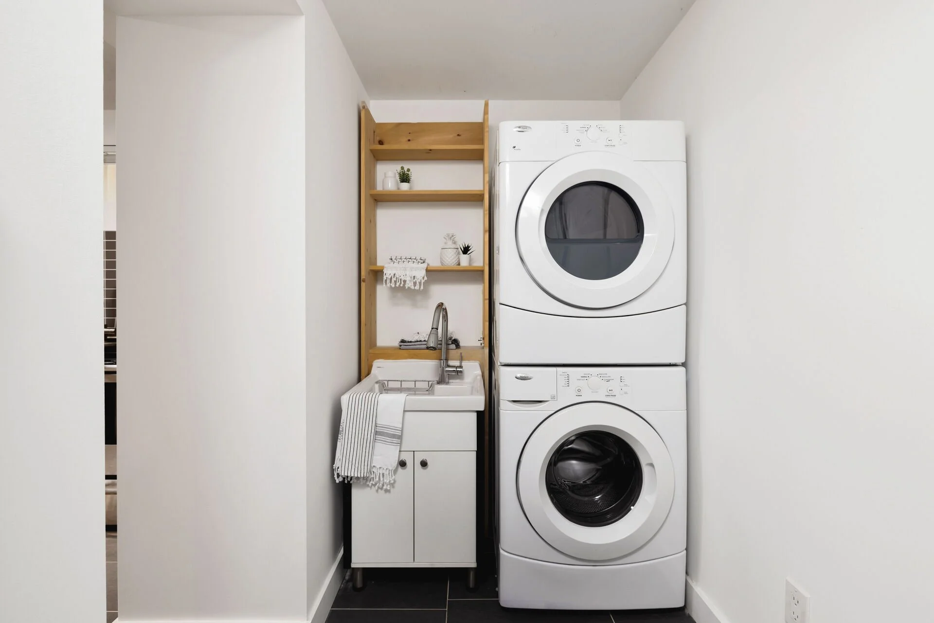 13 135 Prescott Ave Lower.jpg