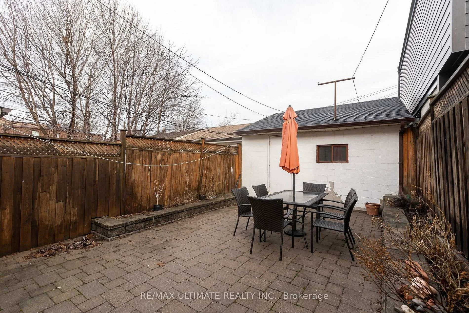 116 Ascot Ave W12945876_36.jpg