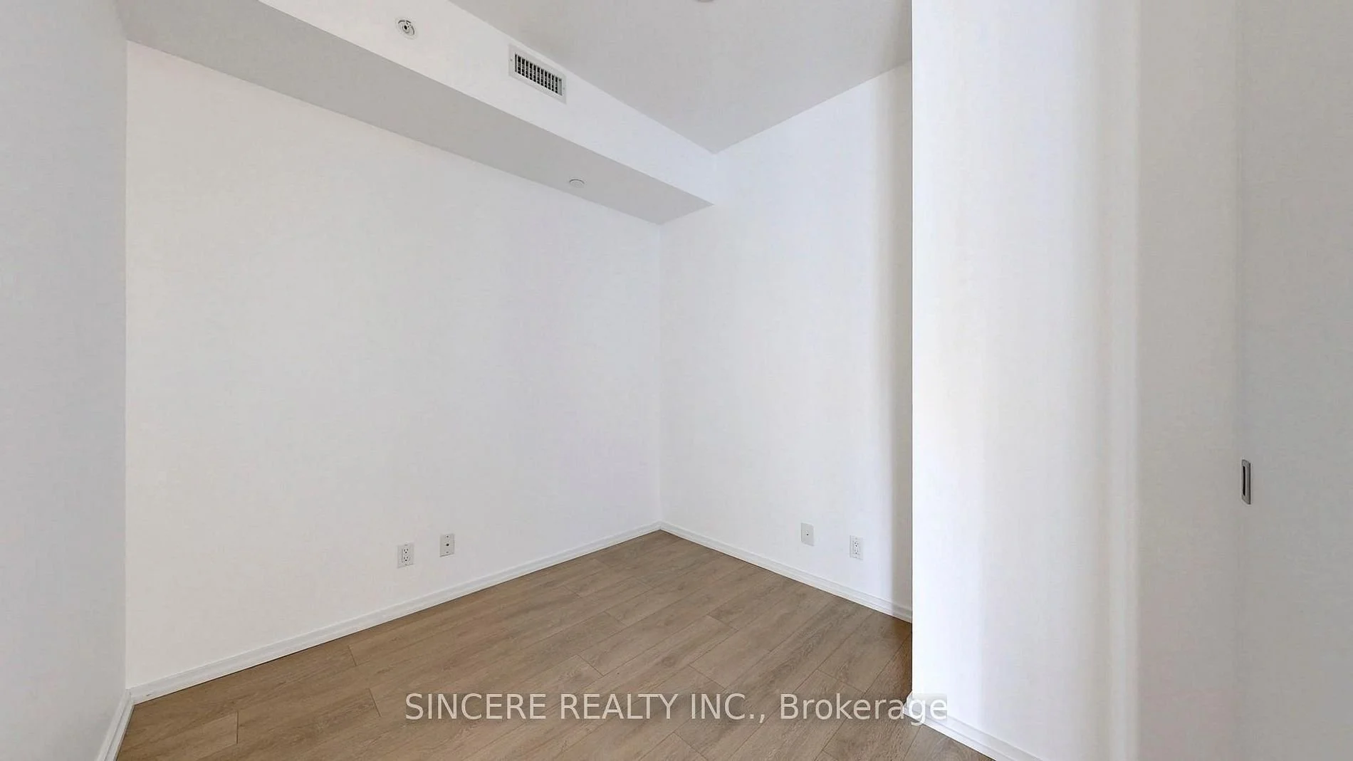 125 Peter St 1811 C12470307_16.jpg