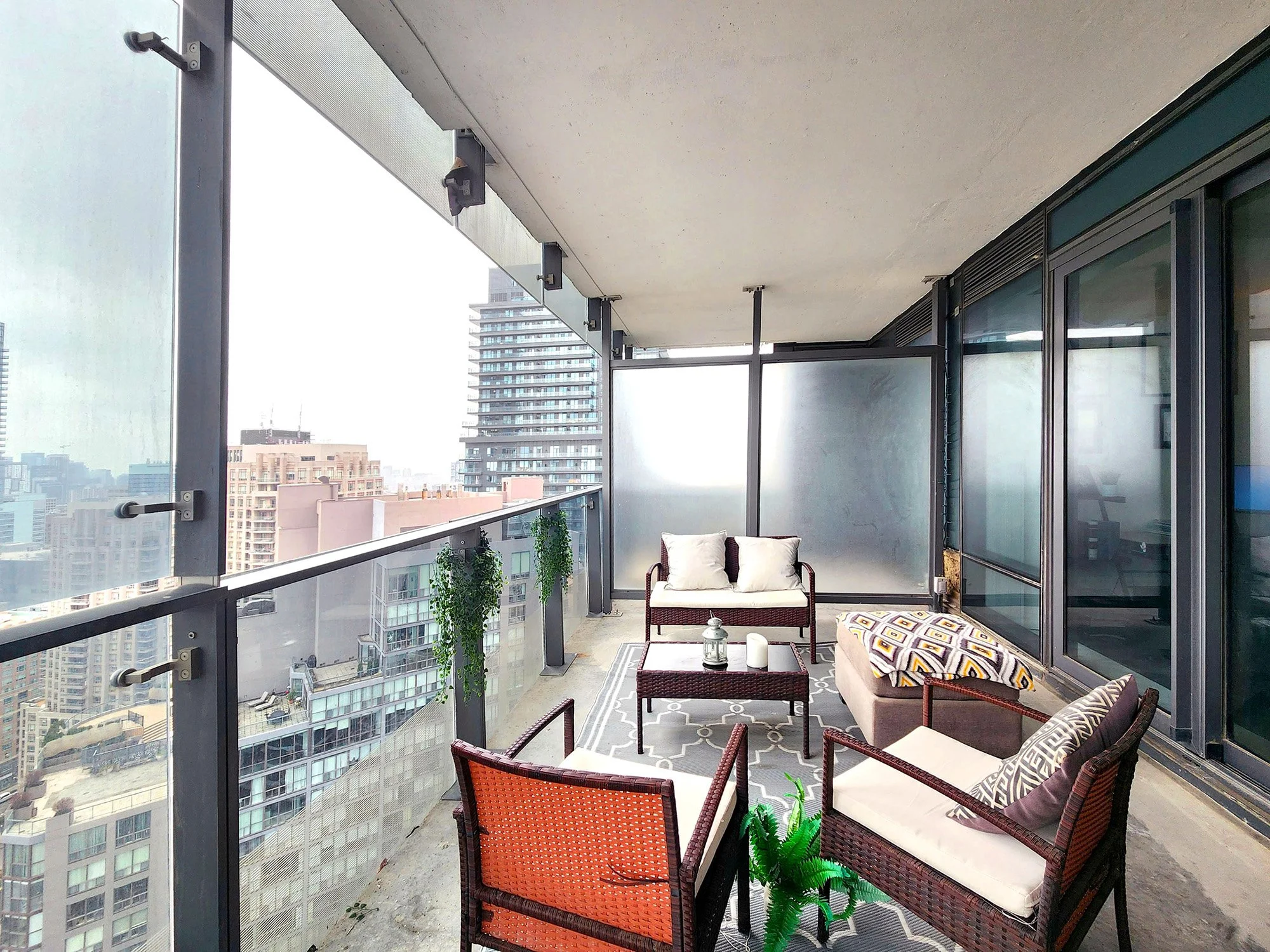 MLS12 Balcony 5 St Joseph 2803.jpg