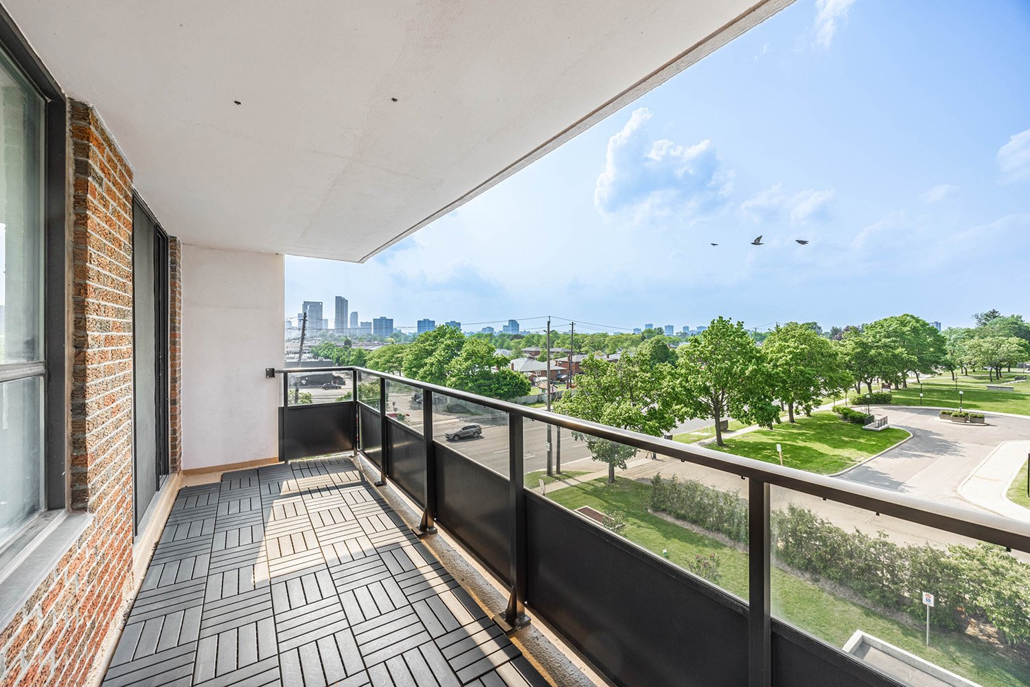 mls_1-24 (2721 Vic Park 506).jpg