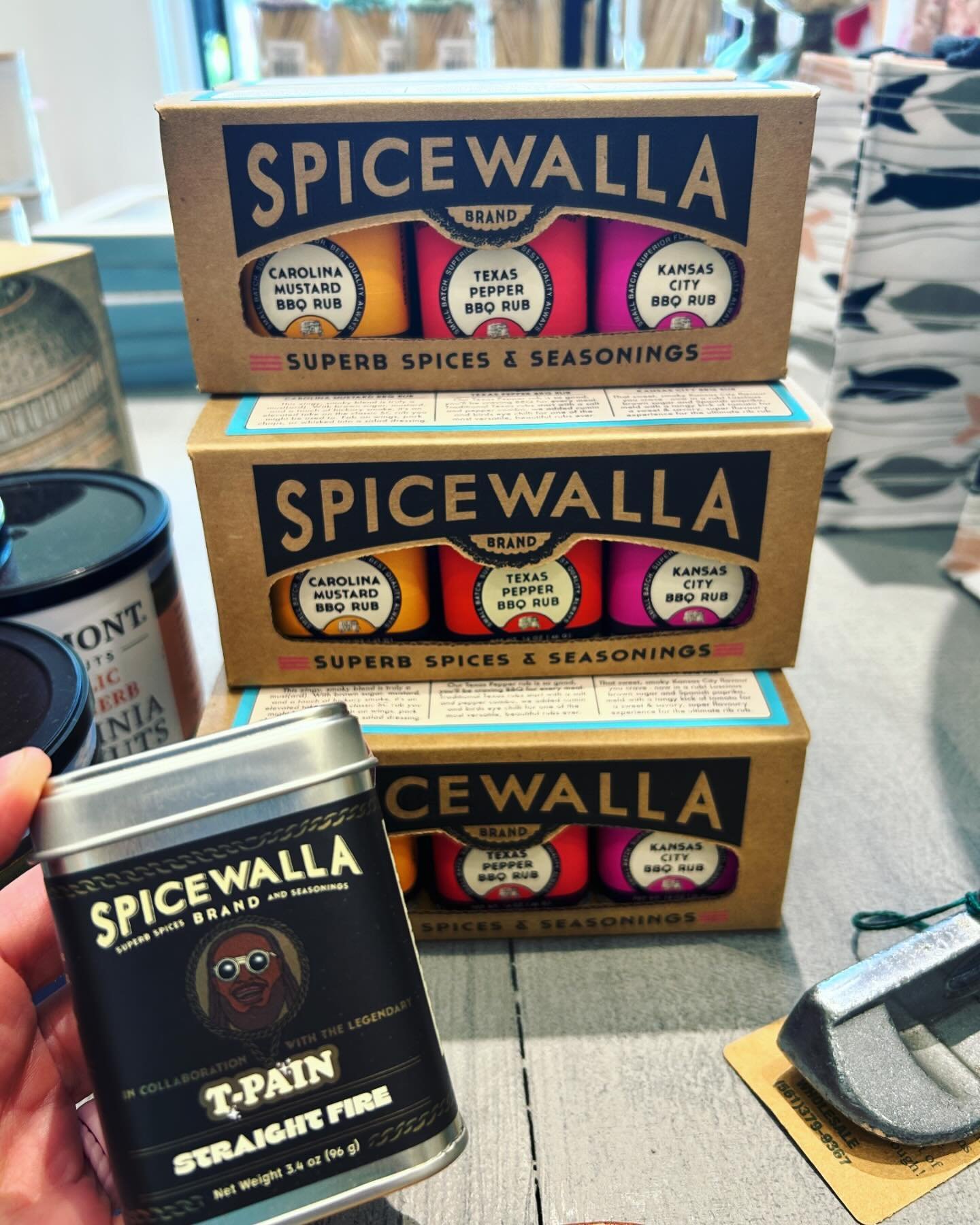 These @spicewalla grilling spices make a great Father&rsquo;s Day gift! We love the collaboration with @tpain. #straightfire is a #musttry. 

Stop by today. Open til 6 @thecrossingclarendon. 

#shopsmall #shoplocal #shoparl #boutiqueshopping #clarend