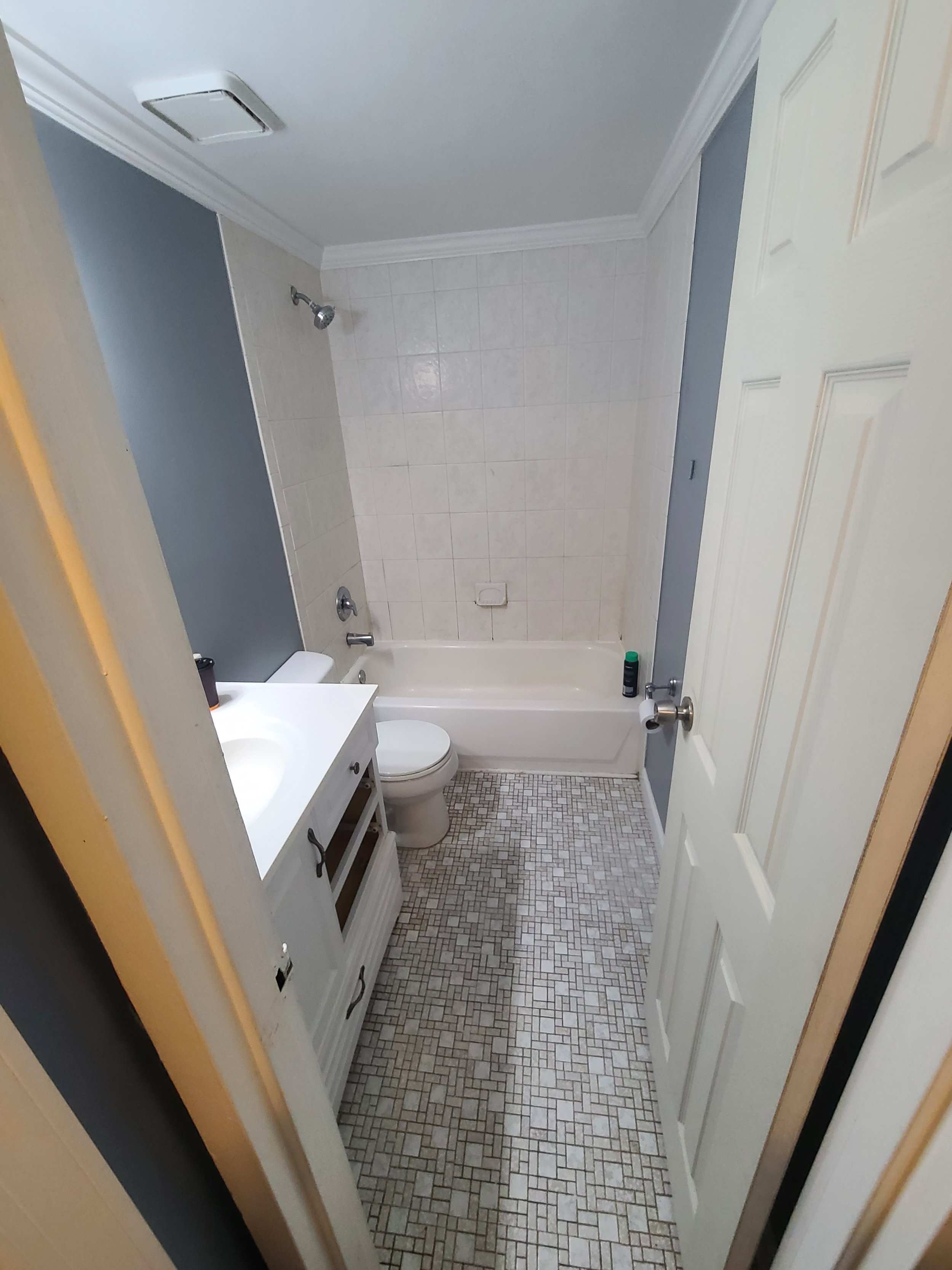 Bath Before(1).jpg