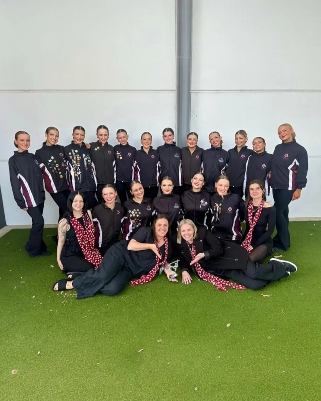 🏆 RESERVE AGGREGATE 🏆

Congratulations to our wonderful Intermediates and Coaches for taking home the Reserve Aggregate at Waverley. Each of you are truly remarkable, showcasing breathtaking talent and being wonderful role models for your peers. Th