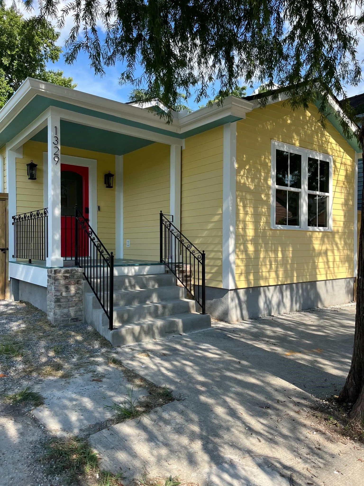 1329 mandeville new.jpg