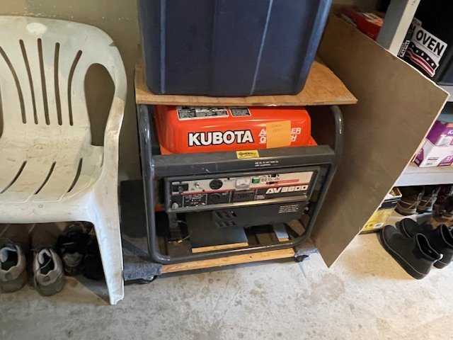 Generator 120-240 3800 watt gas only