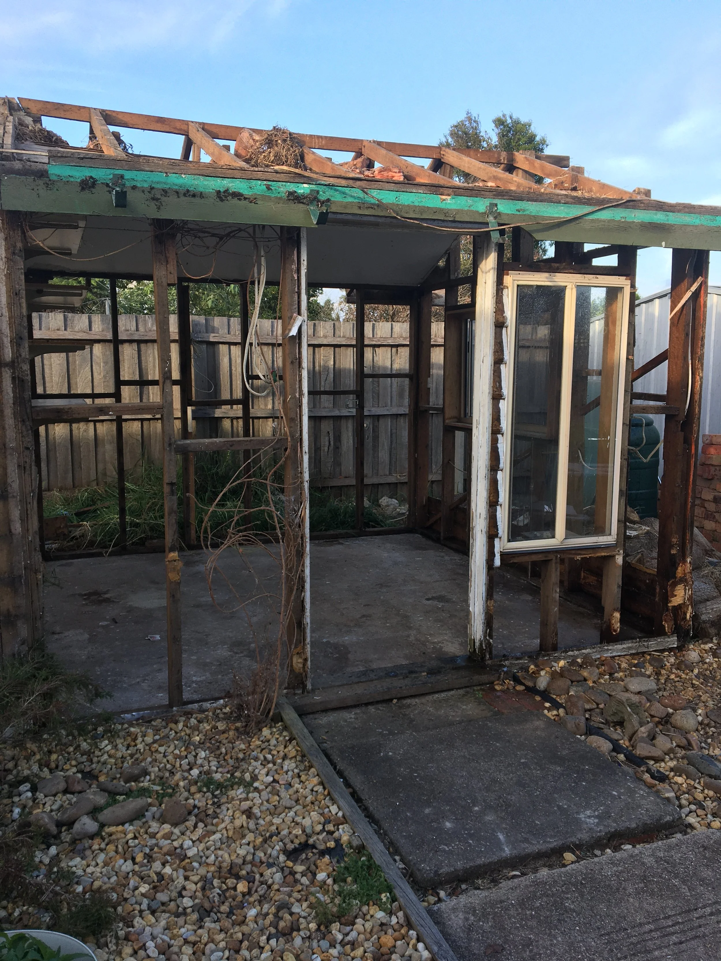 asbestos shed removal.JPG