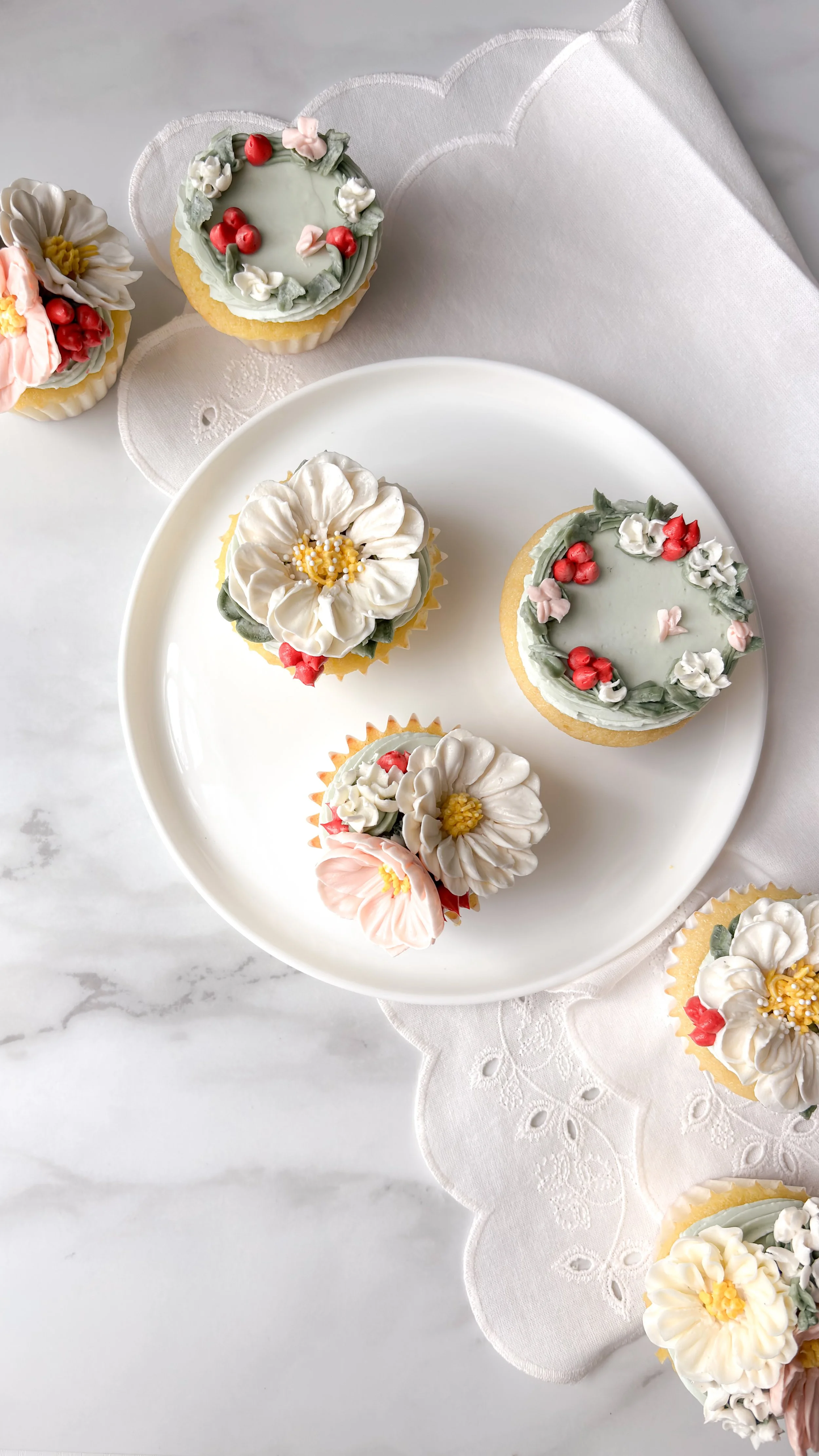 Worth the 60-Mile Drive: Fresh Off the Market Bridal Shower Cupcakes