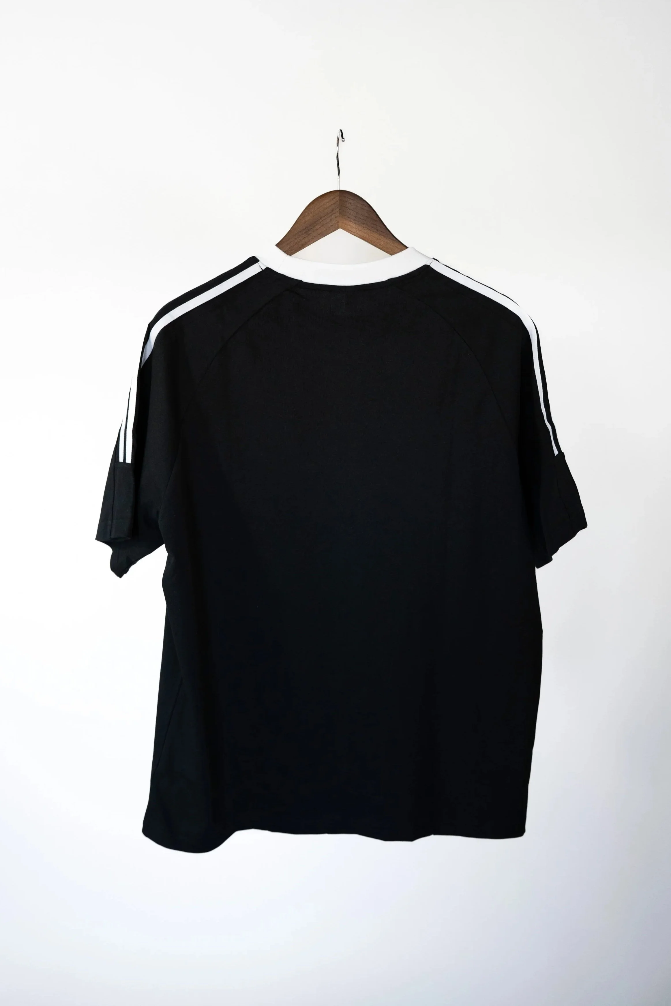 blackstripeback.jpg