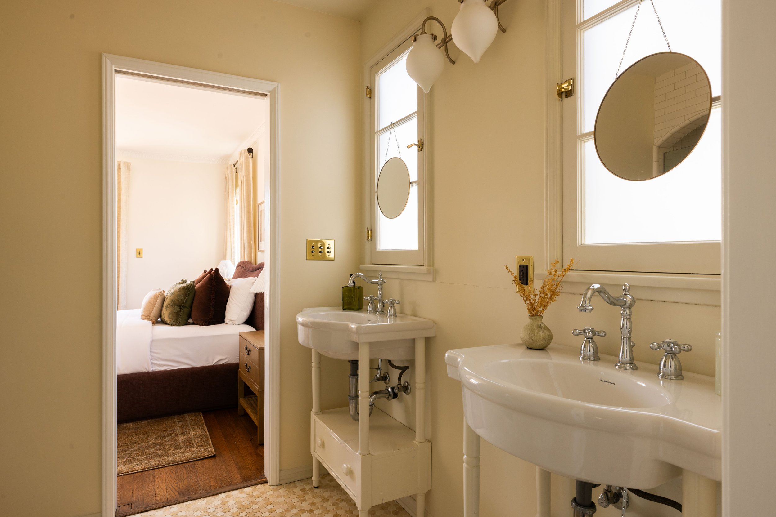 146 S. Martel MLS - virtuallyherestudios.com-44.jpg