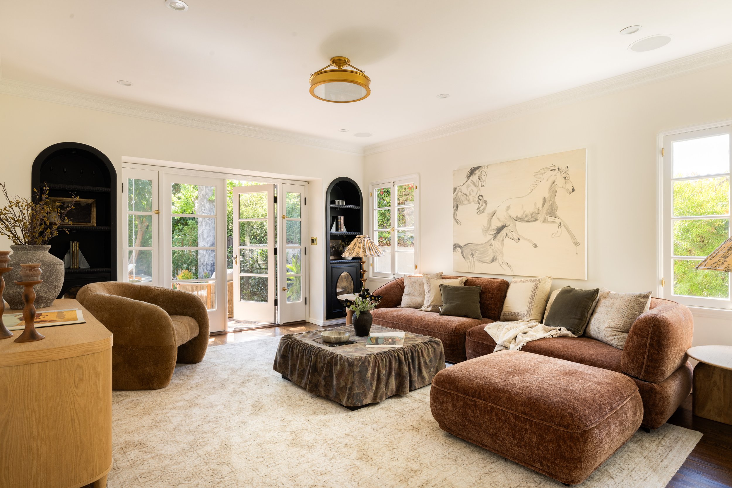 146 S. Martel MLS - virtuallyherestudios.com-7.jpg