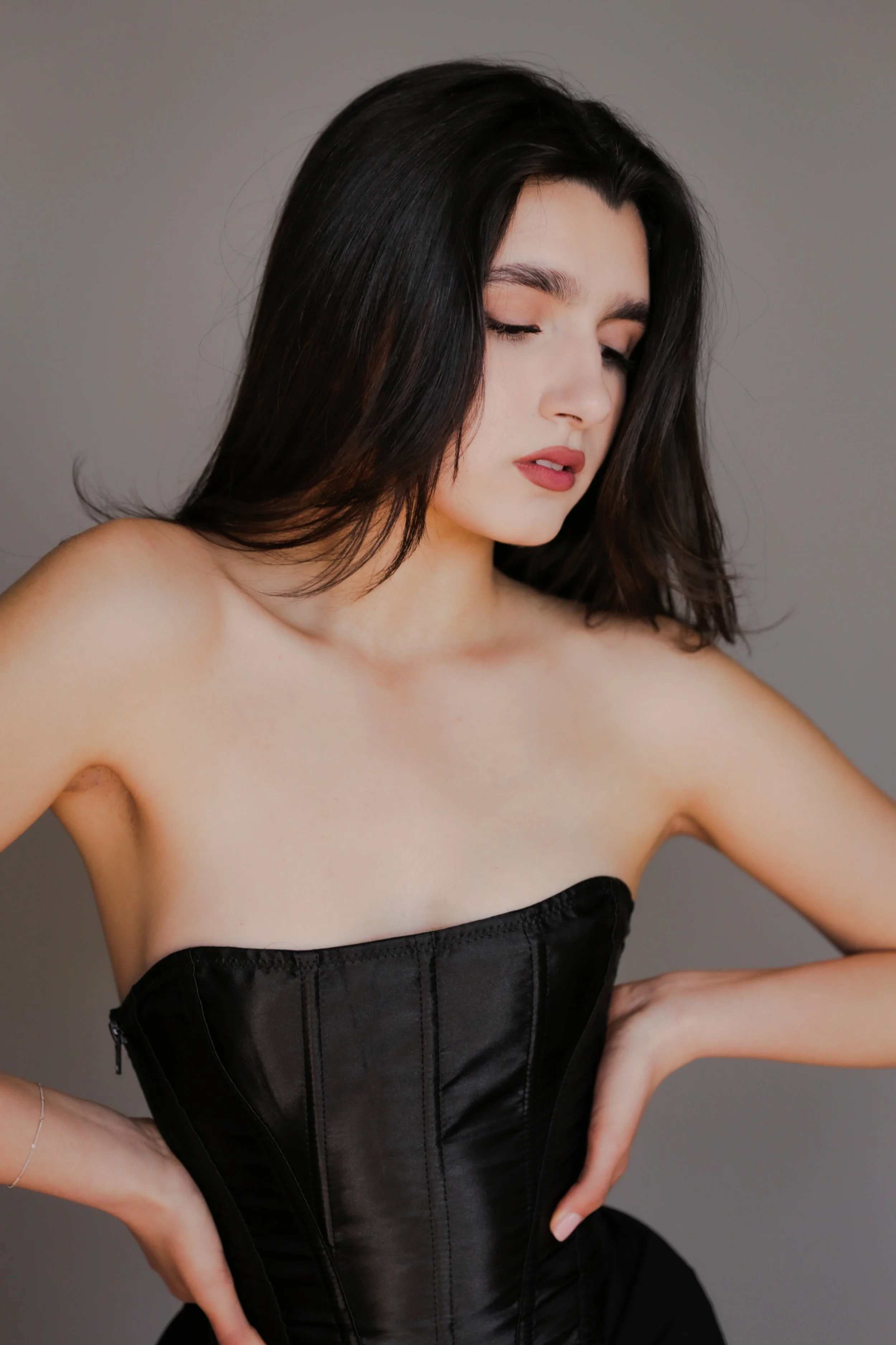 20240406 | MISS SMITH