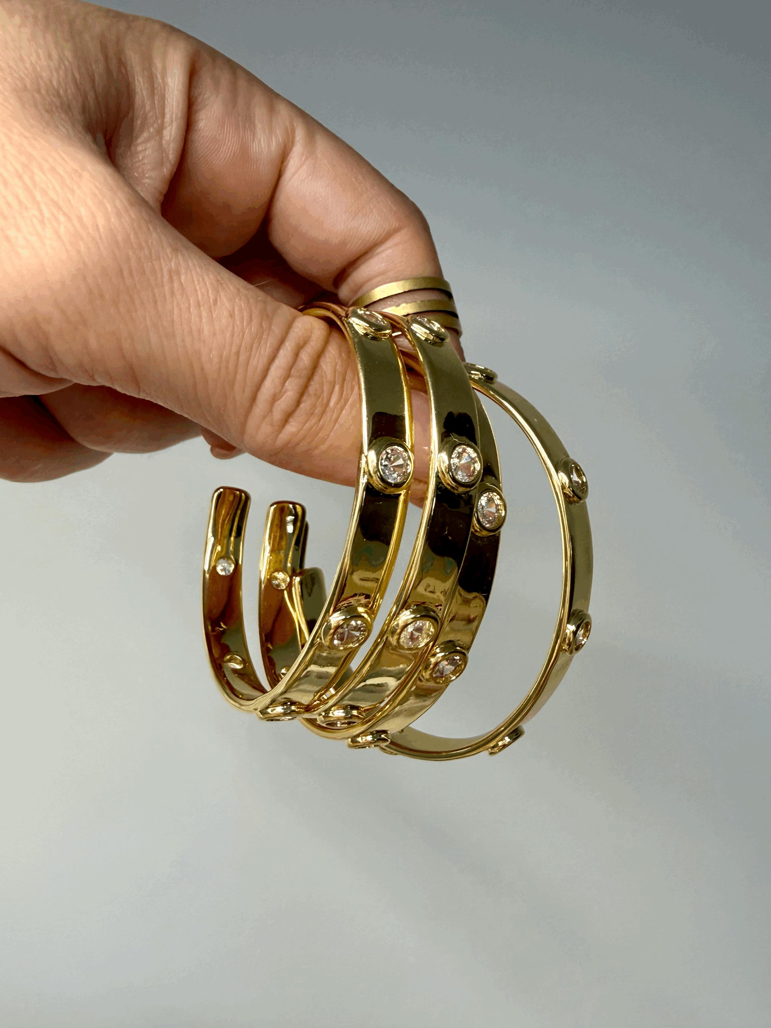 Feature Bangle