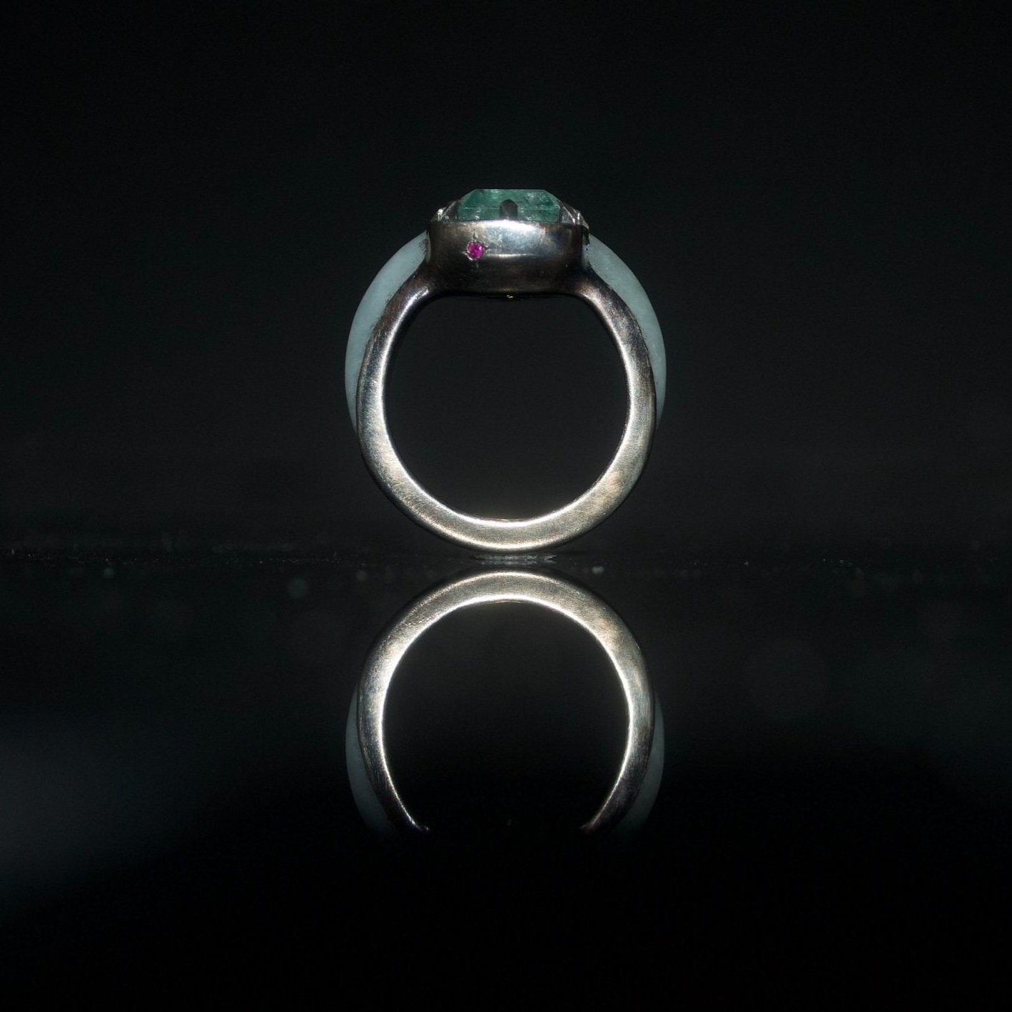 emerald-side1-nebula-ring-stelios-karantonas.jpg