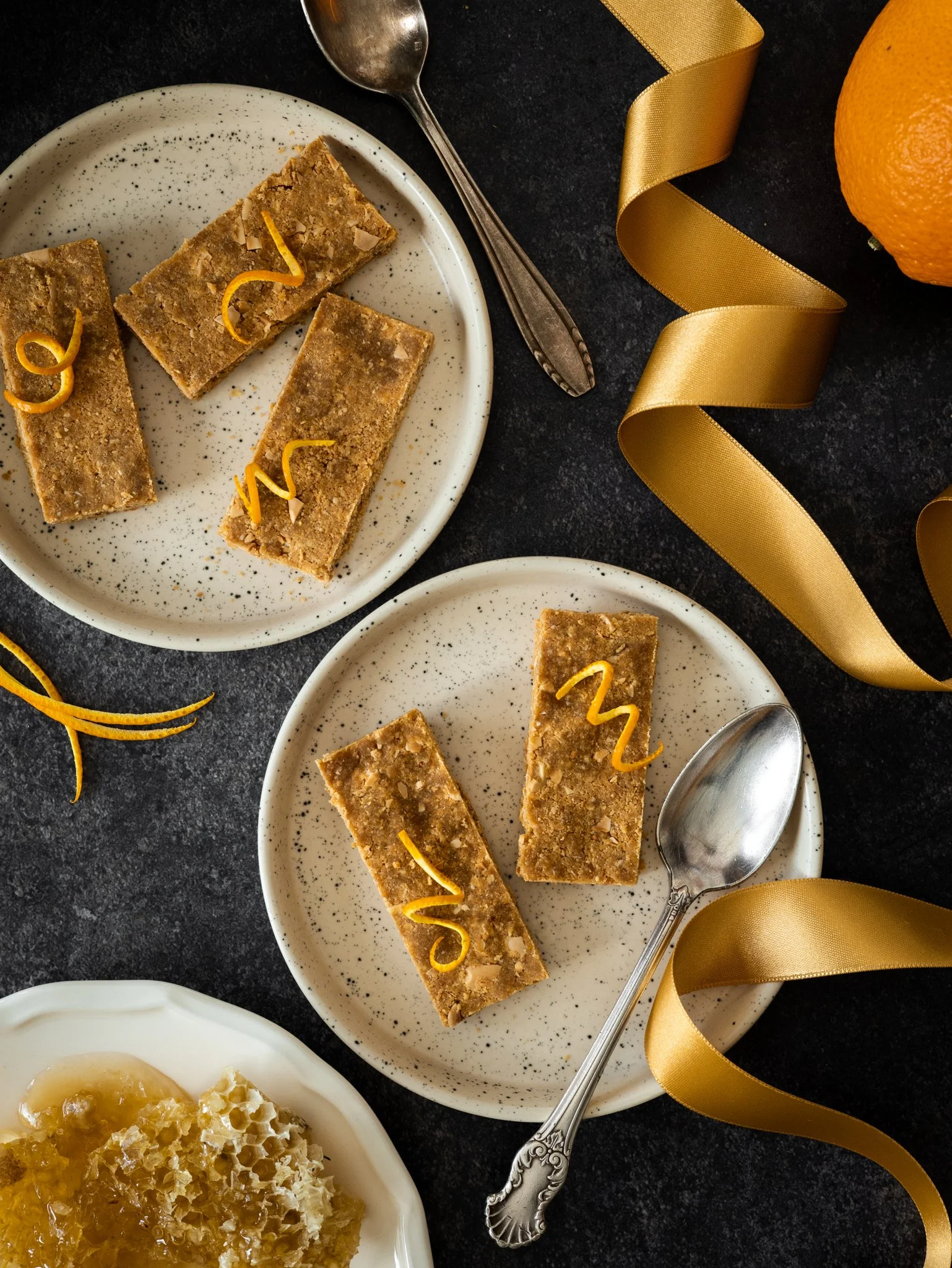 Torró tou d’ametlles, mel i taronja a l’estil de barretes energètiques