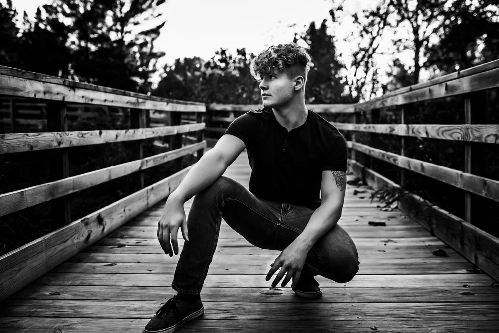 Duluth Minnesota senior photographer serving all of Minnesota including Duluth, Wrenshall, Hermantown, Cloquet, Proctor, Esko, Superior
