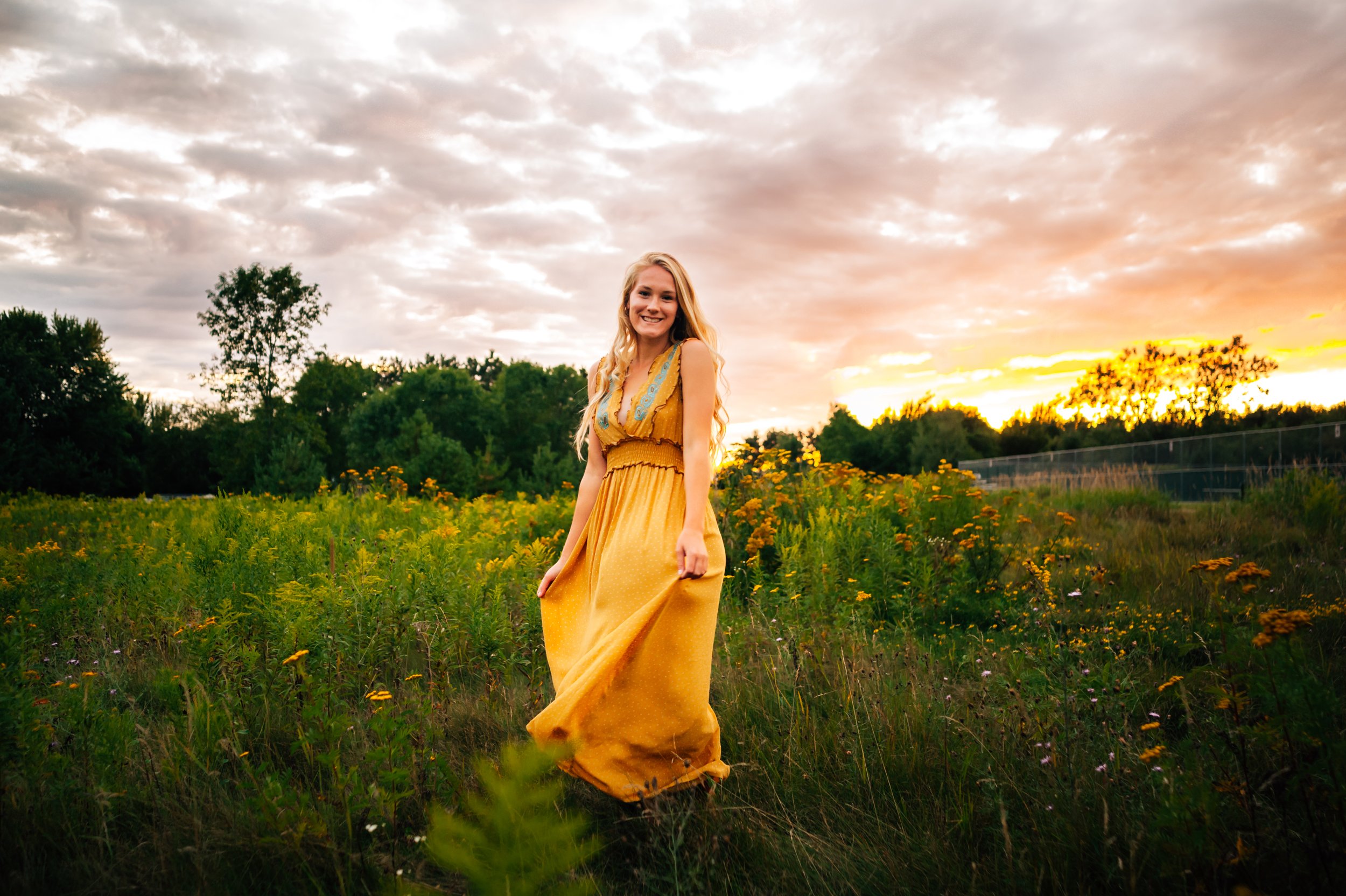 Duluth Minnesota senior photographer serving all of Minnesota including Duluth, Wrenshall, Hermantown, Cloquet, Proctor, Esko, Superior