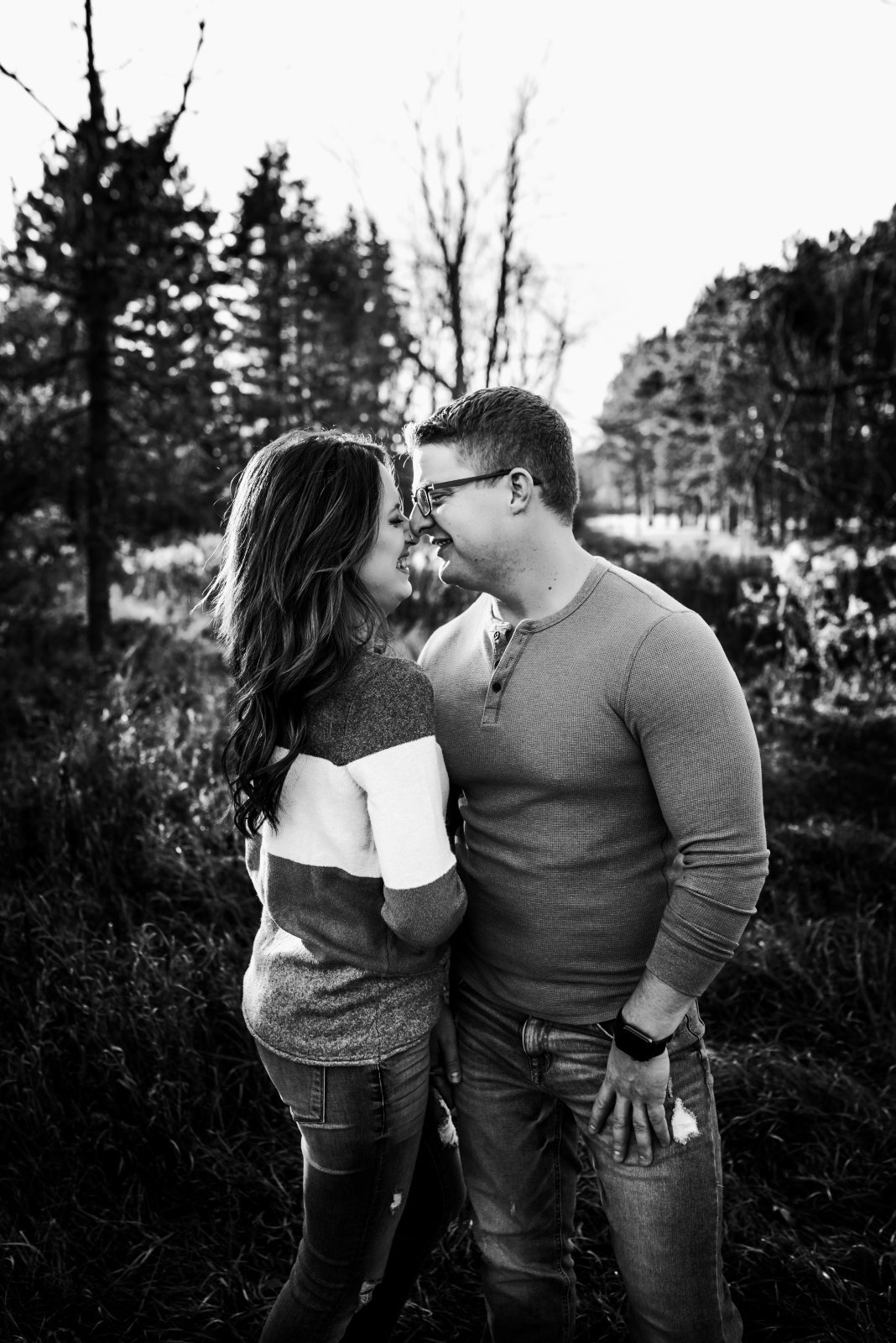 wisconsin engagement photographer what to wear engagement photos fall engagement photos engagement photo poses