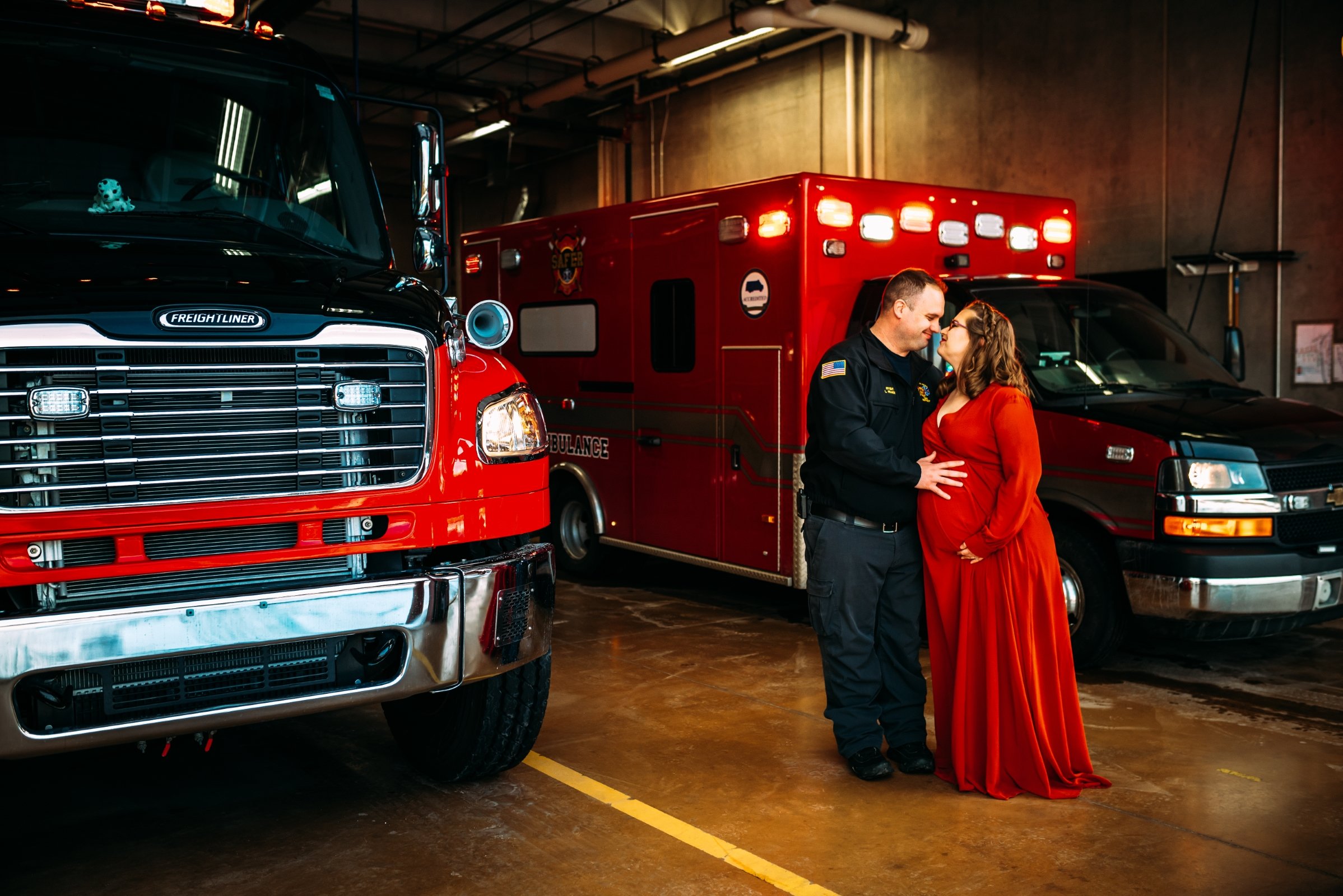 maternity, Wisconsin maternity Photographer, Wausau, Green Bay, Milwaukee, Madison, Minocqua, Door County, What to Wear Photos, unique maternity photos 