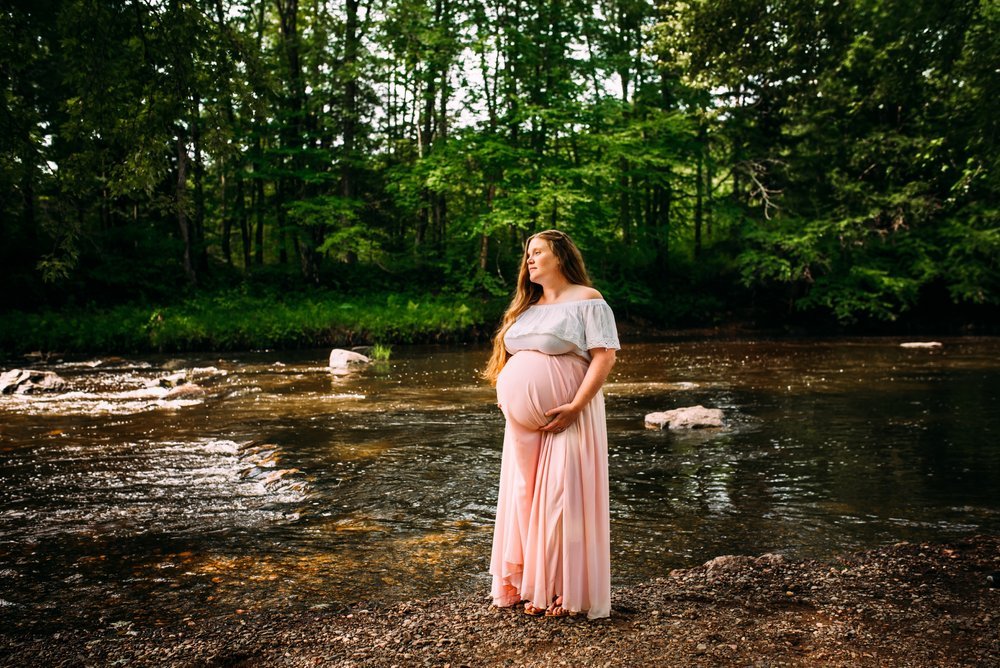 maternity, Wisconsin maternity Photographer, Wausau, Green Bay, Milwaukee, Madison, Minocqua, Door County, What to Wear Photos, unique maternity photos