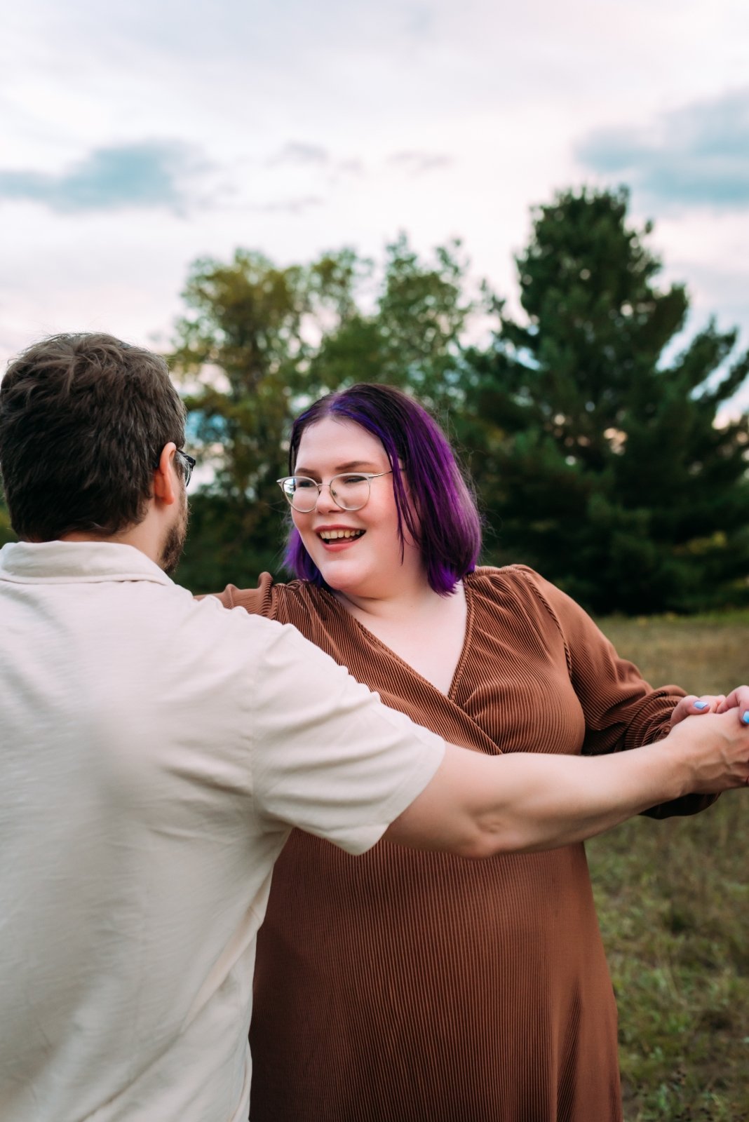 family photos, Wisconsin Photographer, Wausau family photographer, Green Bay, Milwaukee, Madison, family photos Outfit Ideas, What to Wear family photos, family photo locations