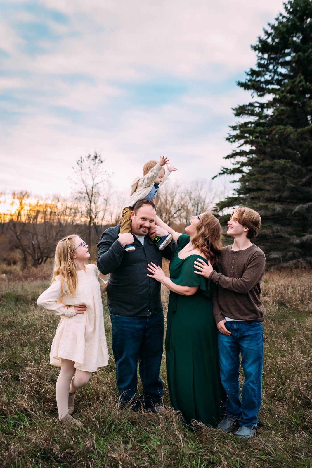 happy family in wausau for family portraits