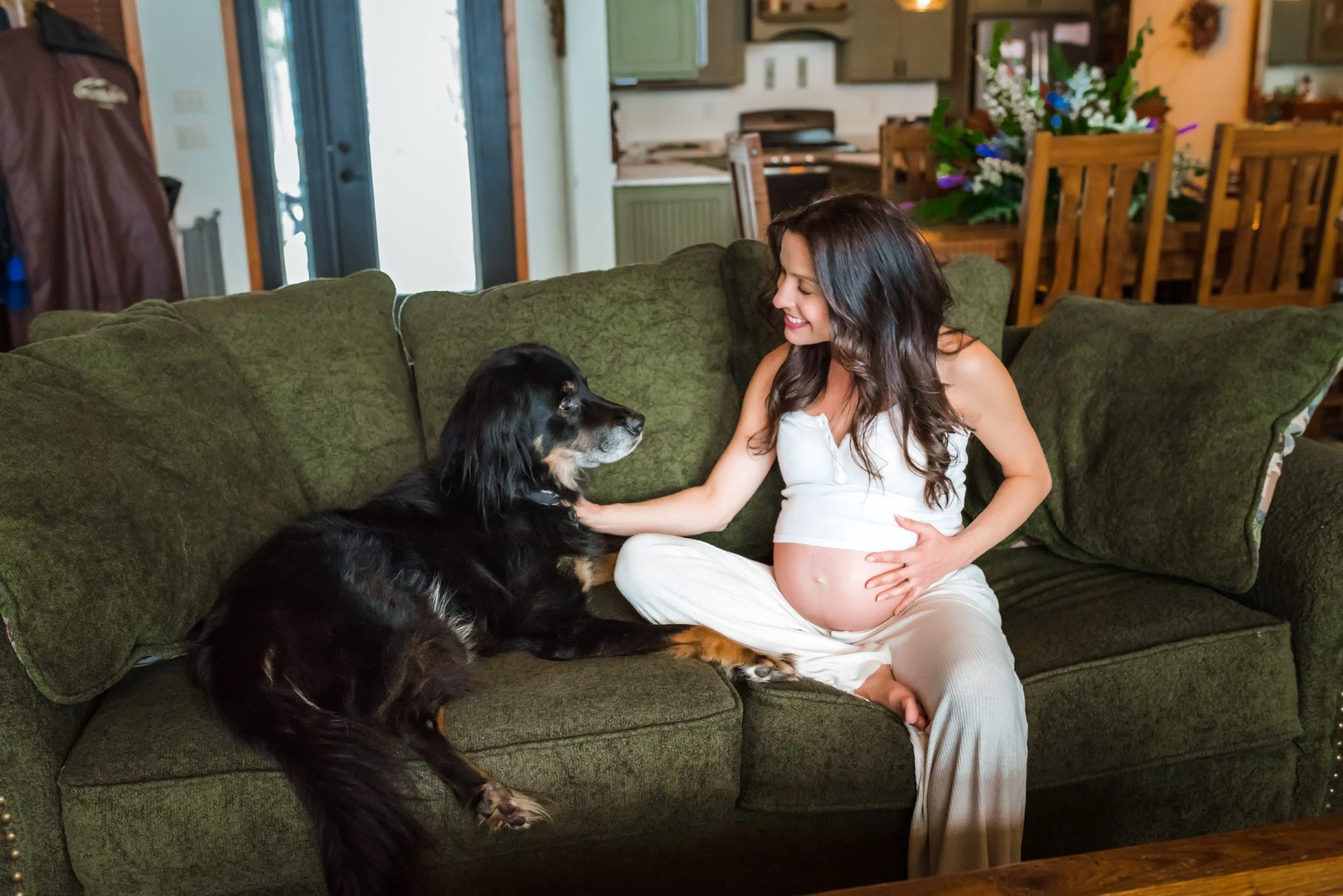 Minocqua Wisconsin Wausau Wisconsin in home maternity photo session