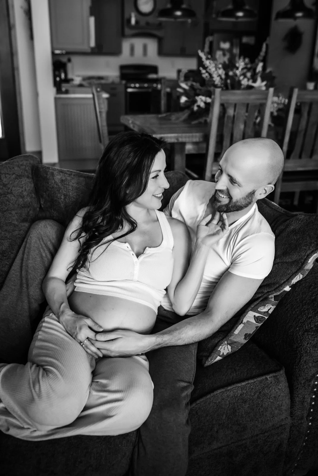 Minocqua Wisconsin Wausau Wisconsin in home maternity photo session