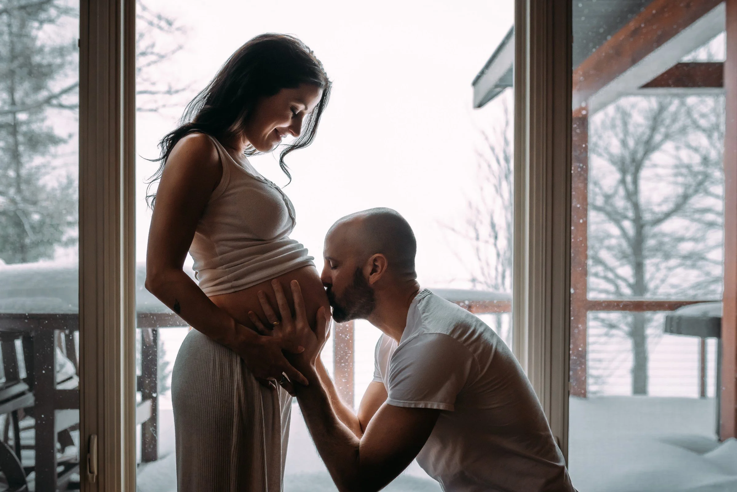Minocqua Wisconsin Wausau Wisconsin in home maternity photo session