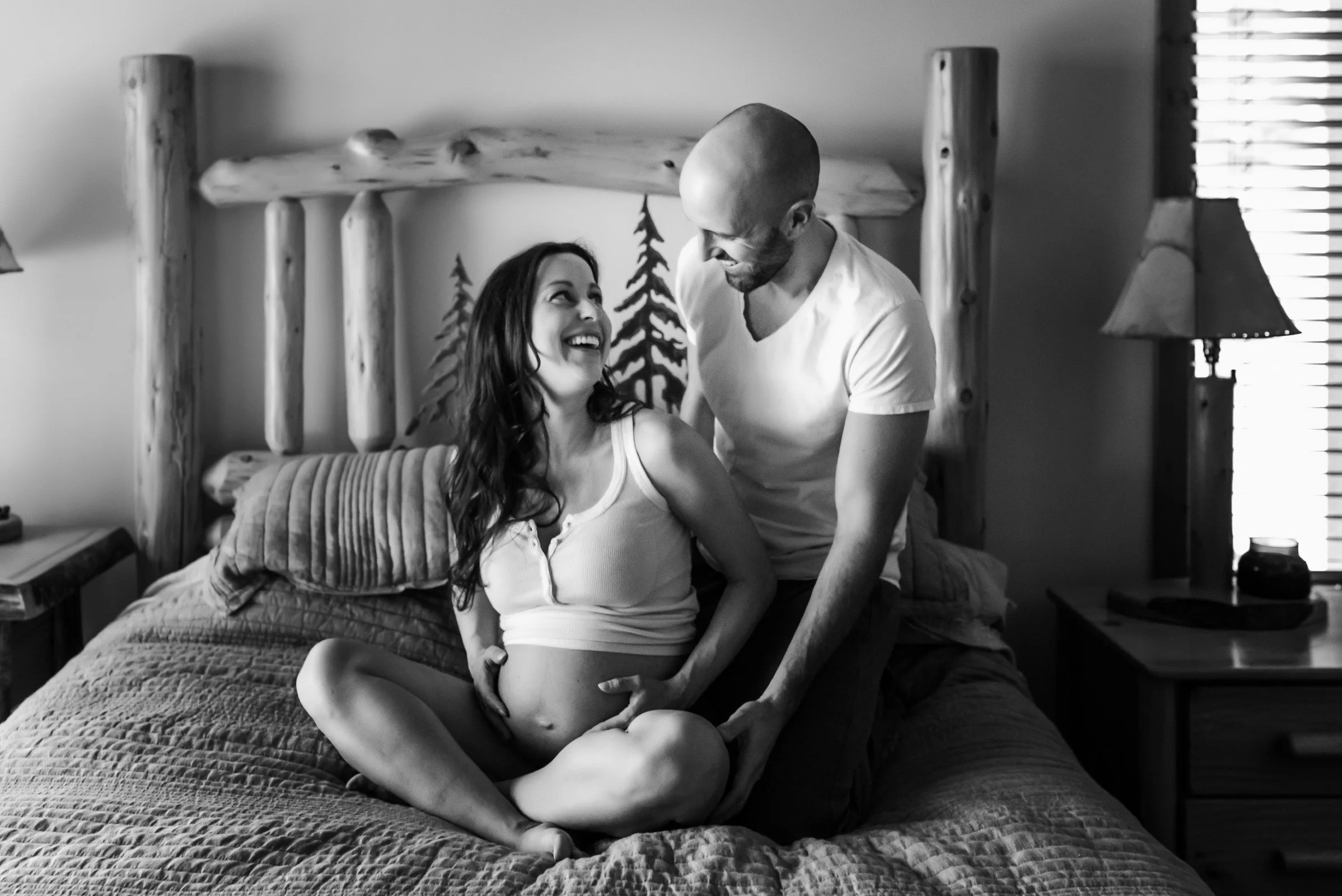 Minocqua Wisconsin Wausau Wisconsin in home maternity photo session