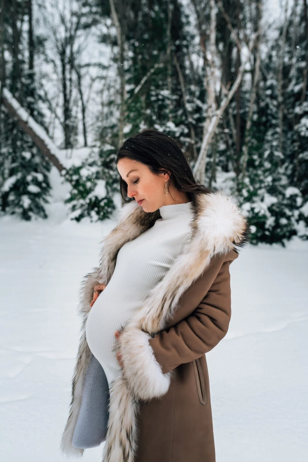 Minocqua Wisconsin Wausau Wisconsin winter maternity photo session