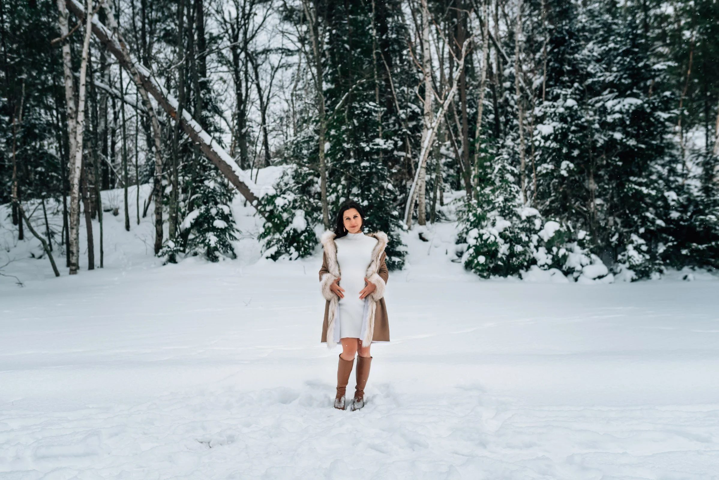 Minocqua Wisconsin Wausau Wisconsin winter maternity photo session