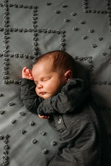 What to Expect During a Newborn Photography Session: From Prep to Final Photos