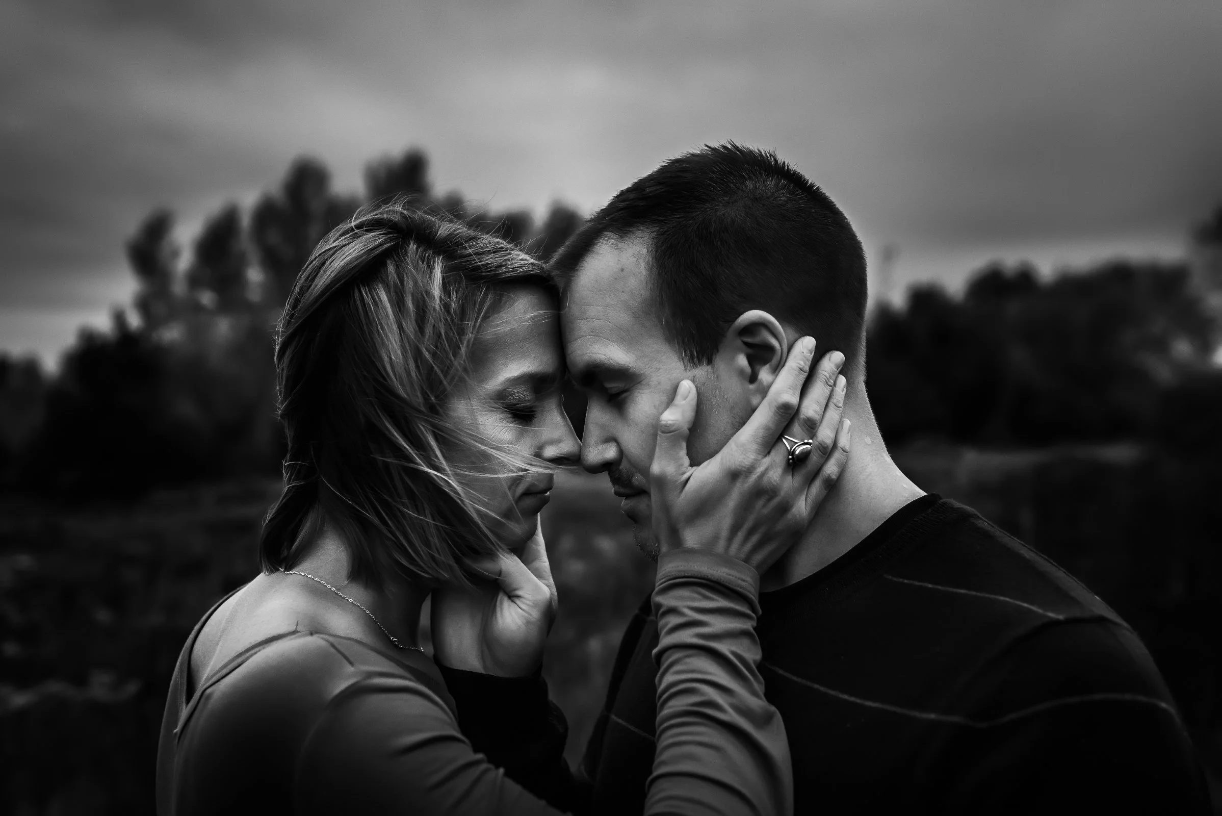Duluth Minnesota couples photographer engagement photographer serving all of Minnesota including Duluth, Wrenshall, Hermantown, Cloquet, Proctor, Esko, Superior