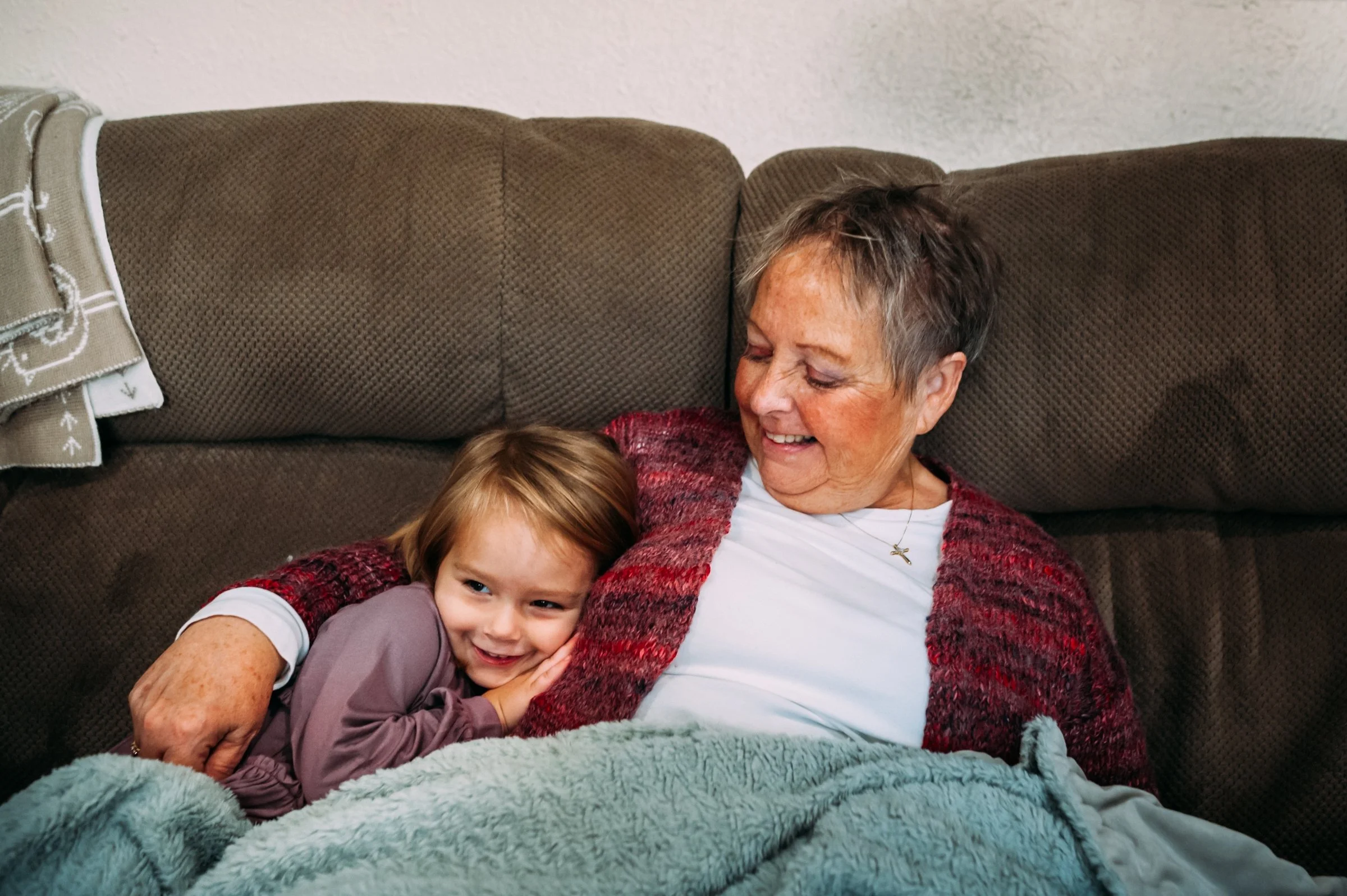 Duluth Minnesota family photographer serving all of Minnesota including Duluth, Wrenshall, Hermantown, Cloquet, Proctor, Esko, Superior