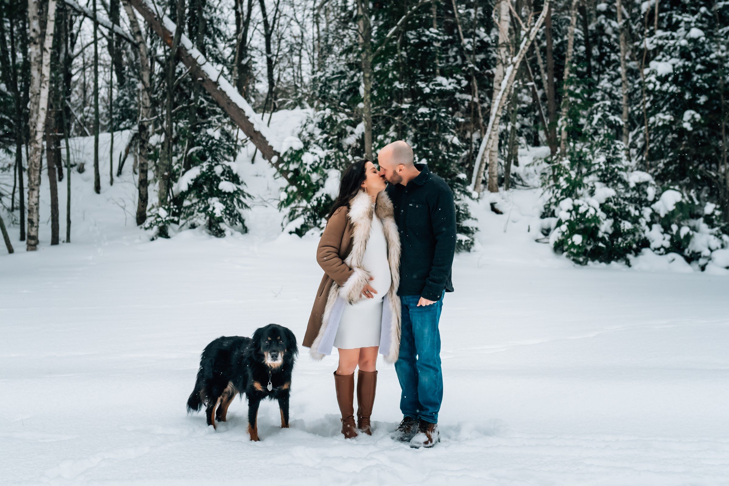 Duluth Minnesota maternity photographer serving all of Minnesota including Duluth, Hermantown, Cloquet, Proctor, Esko, Superior, & the Twin Ports, and the North Shore