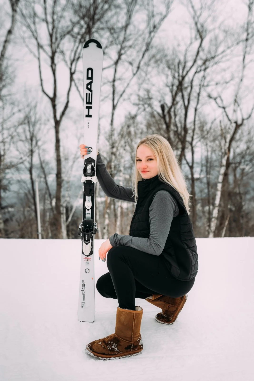 Duluth Minnesota senior photographer serving all of Minnesota including Duluth, Wrenshall, Hermantown, Cloquet, Proctor, Esko, Superior